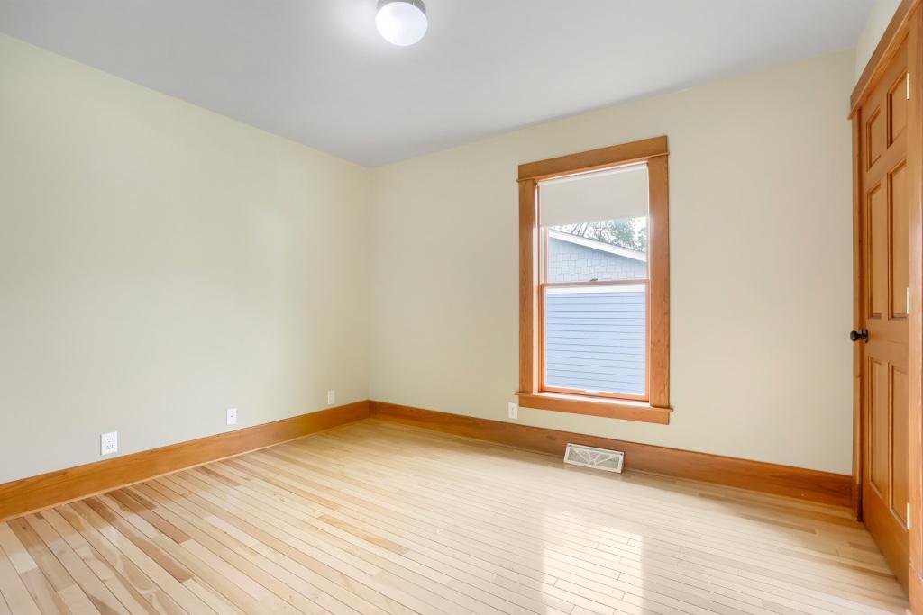 4887 Stewart Avenue Property Photo 16