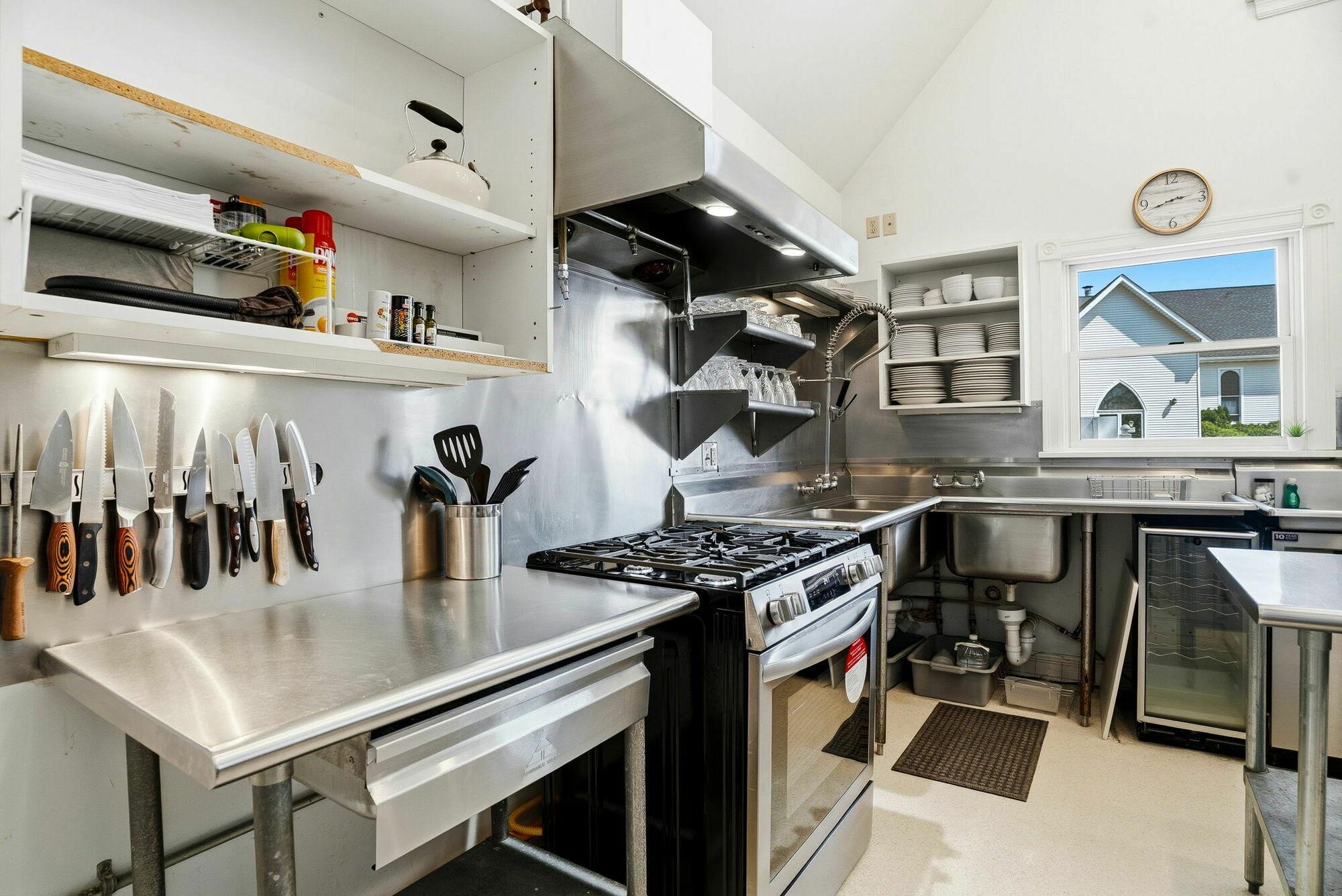 305 River Street Property Photo 8