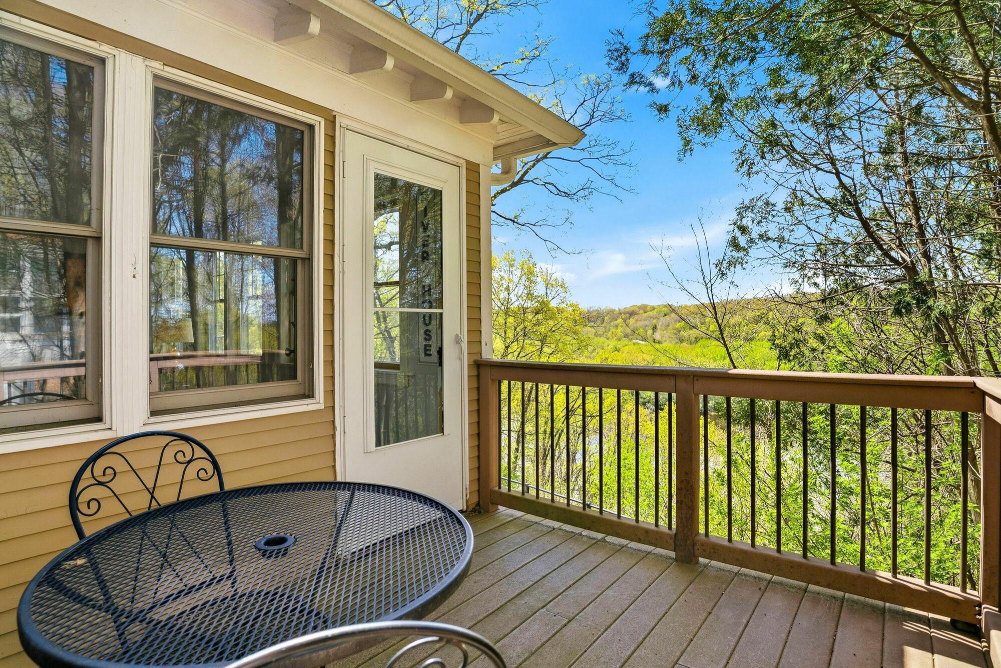 305 River Street Property Photo 11
