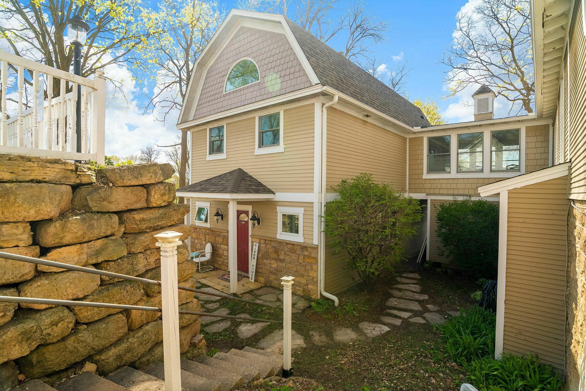 305 River Street Property Photo 20