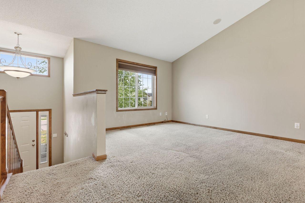 2528 42nd Avenue S Property Photo 6