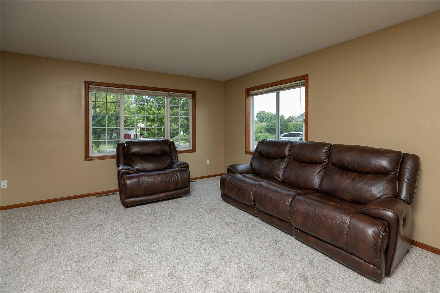 1108 2nd Street Se Property Photo 5