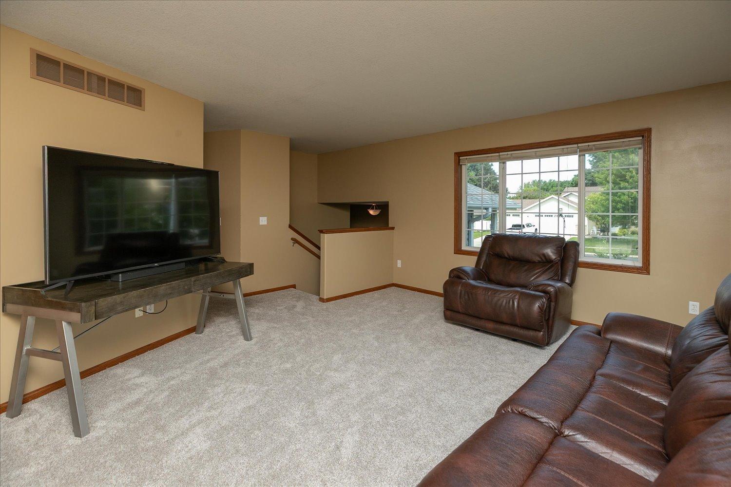 1108 2nd Street Se Property Photo 6
