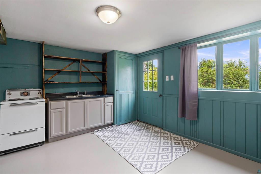 3869 Sandberg Road Property Photo 16