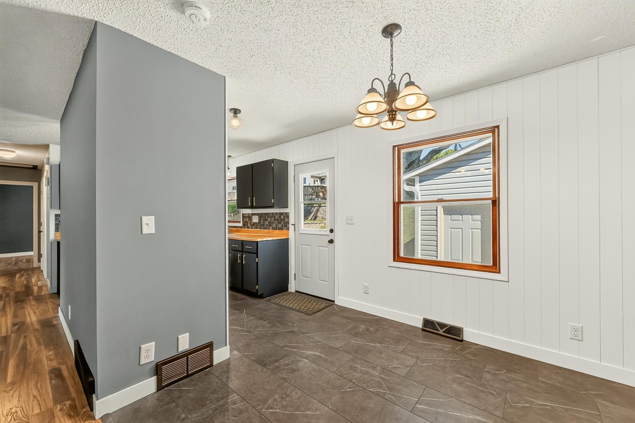 709 37th Street Sw Property Photo 13