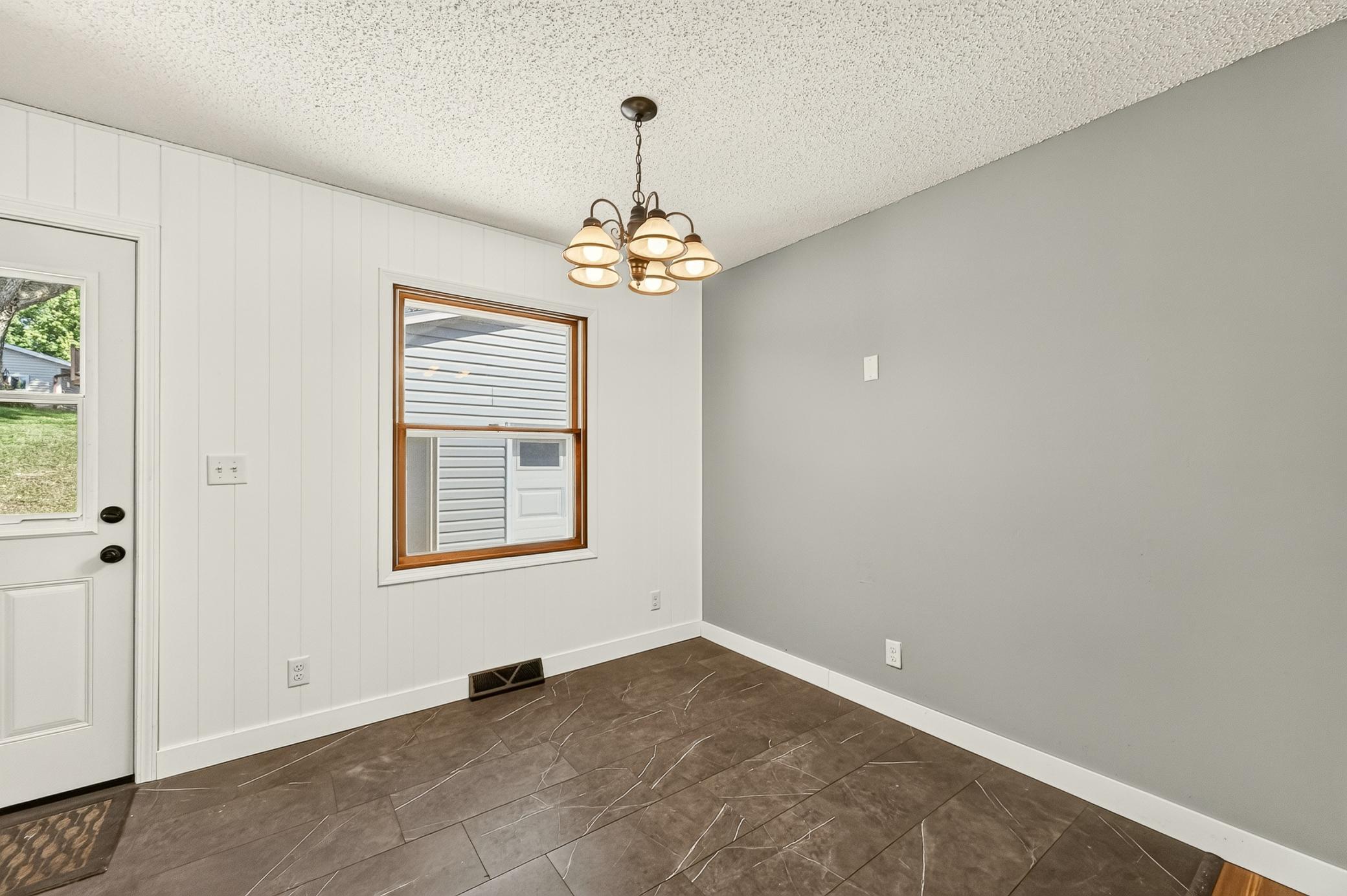709 37th Street Sw Property Photo 14