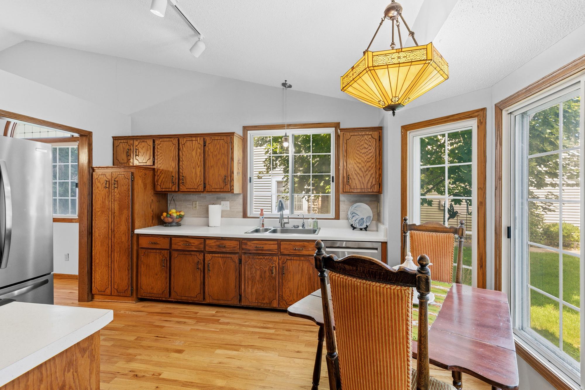 5661 Donegal Court Property Photo 5