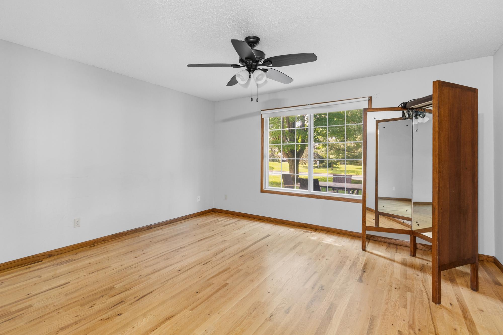 5661 Donegal Court Property Photo 15