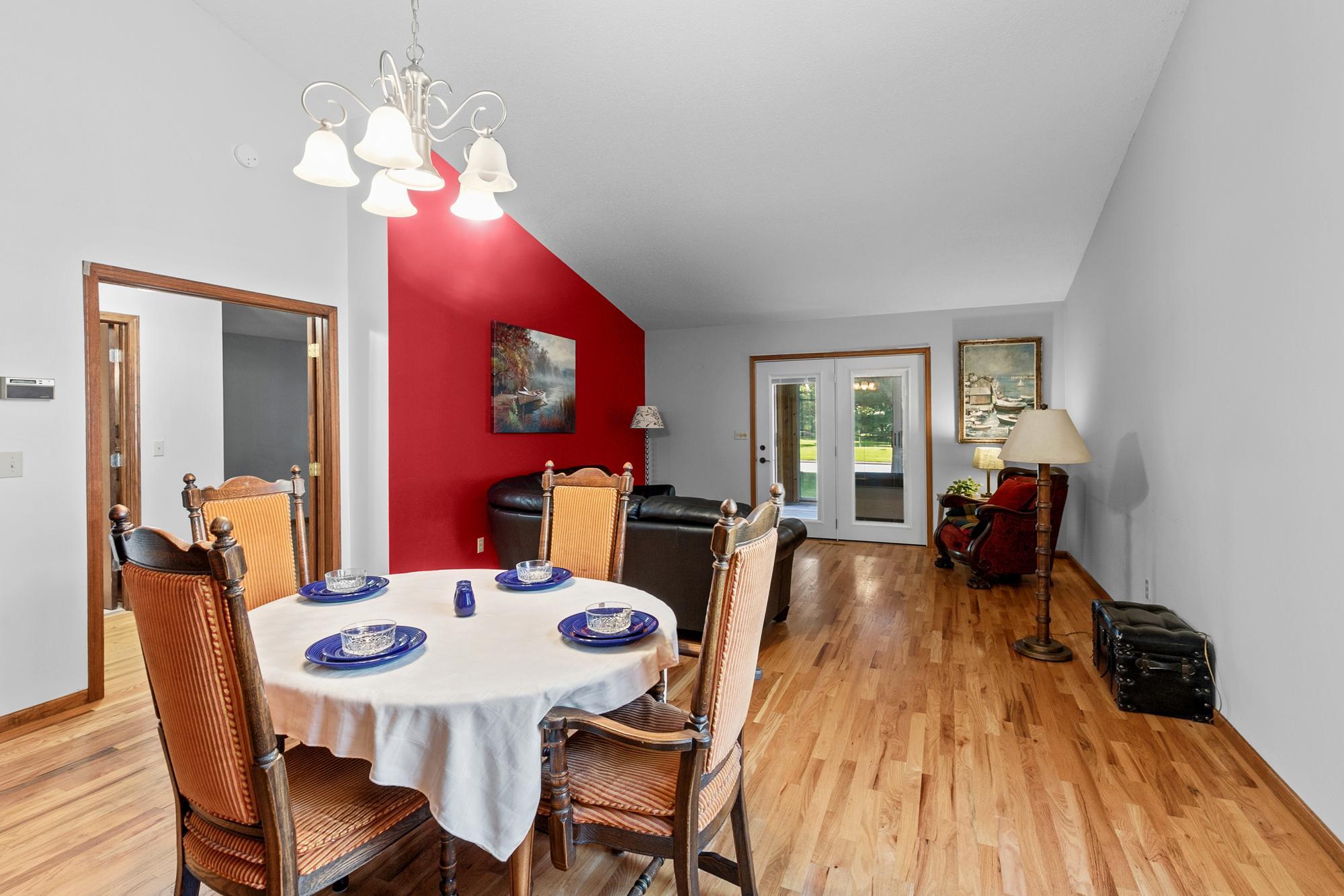 5661 Donegal Court Property Photo 18