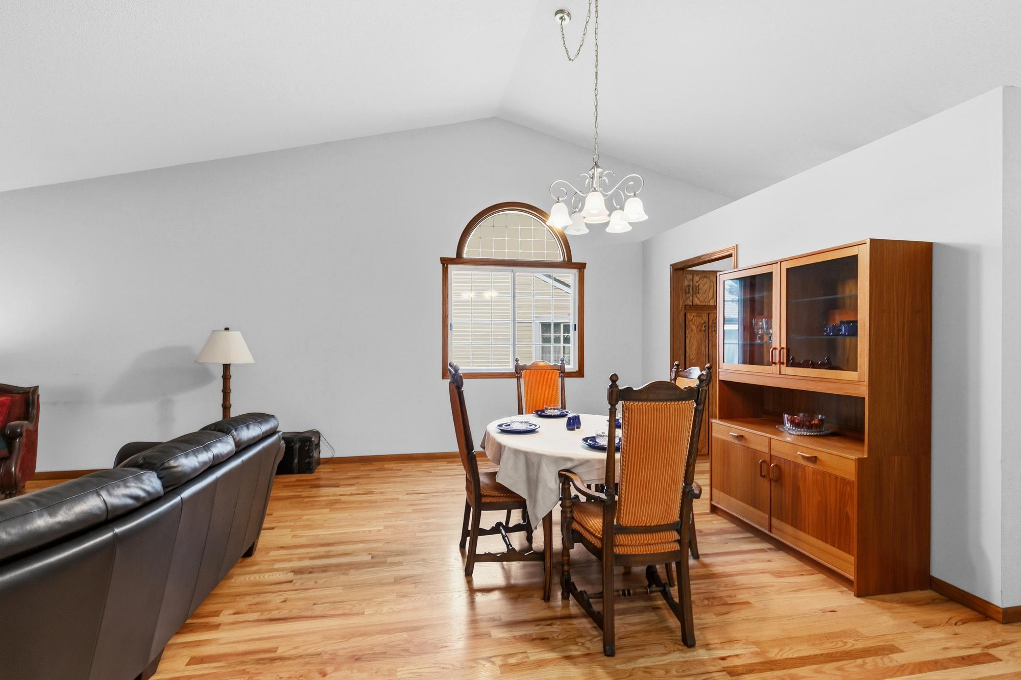 5661 Donegal Court Property Photo 20