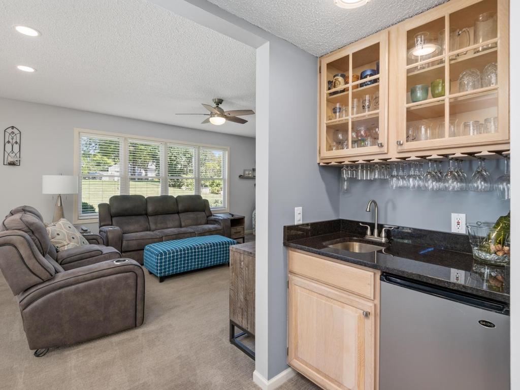 733 Ashley Drive Property Photo 15