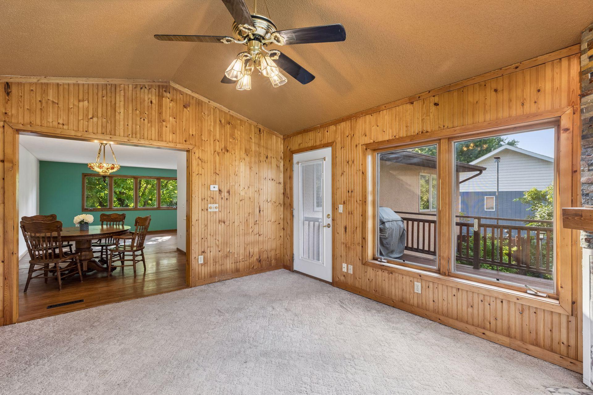 818 Pine Tree Trail Property Photo 14