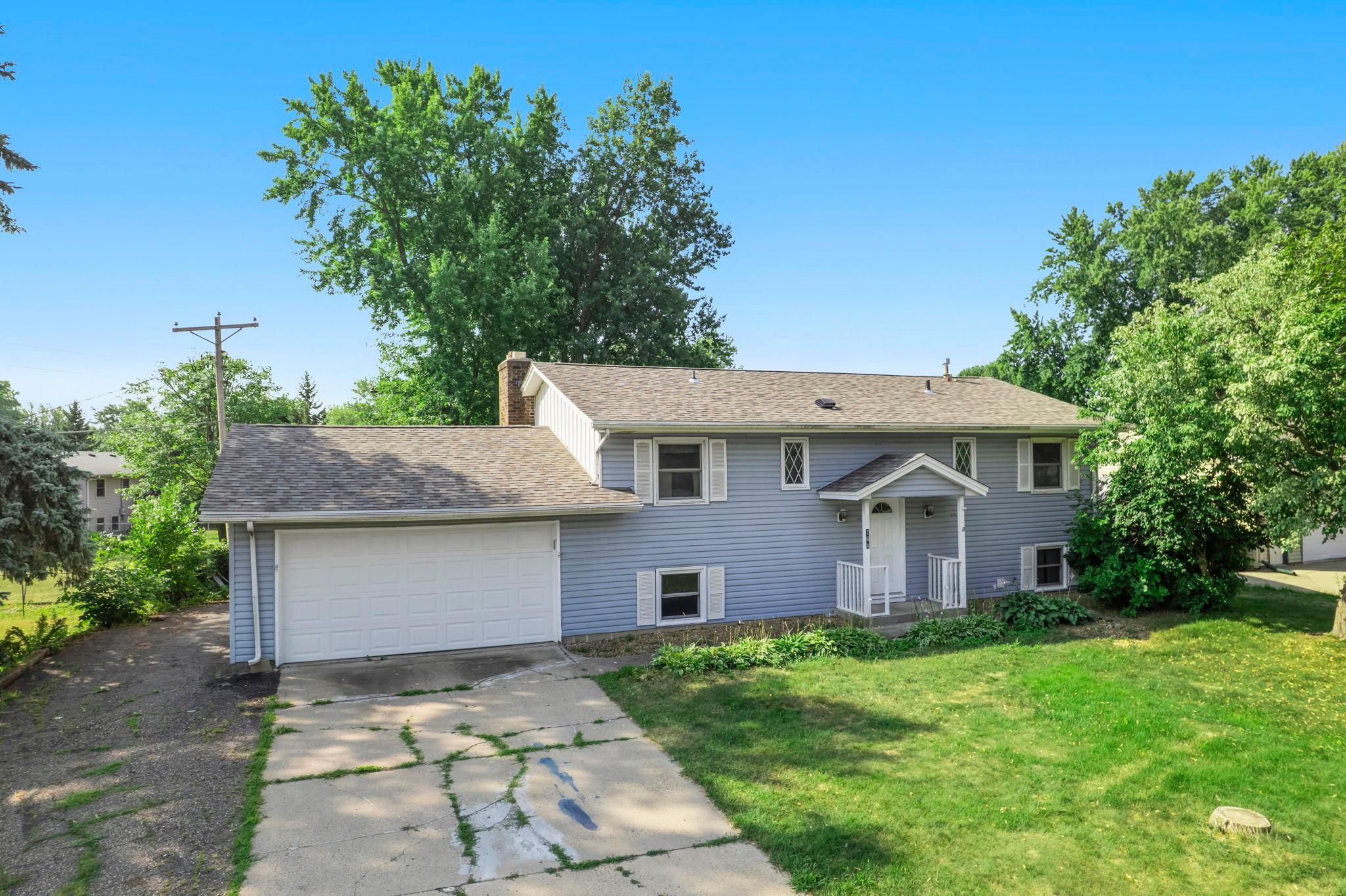 168 Linden Circle Property Photo 1
