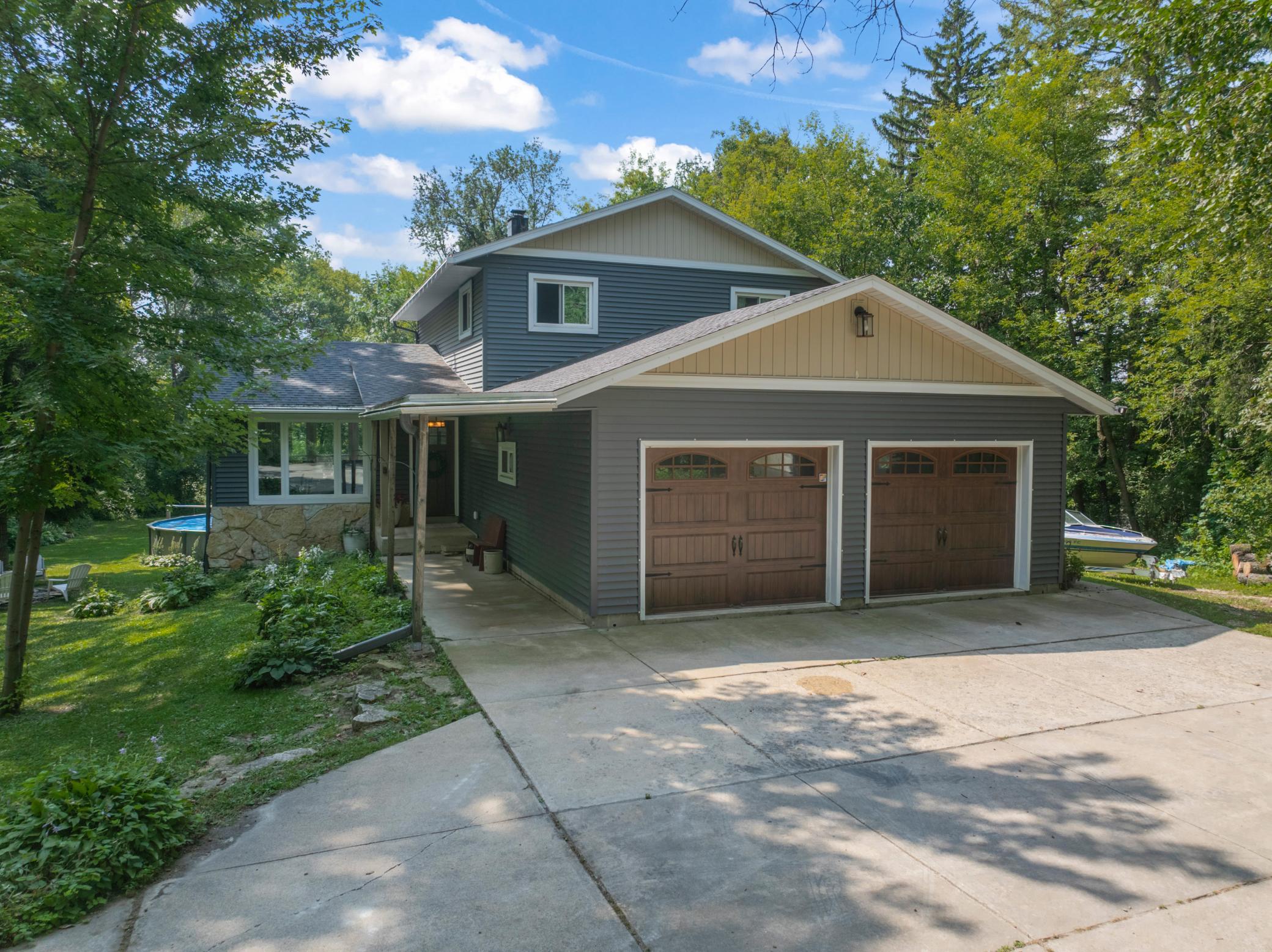 6813 Woodbine Court Se Property Photo