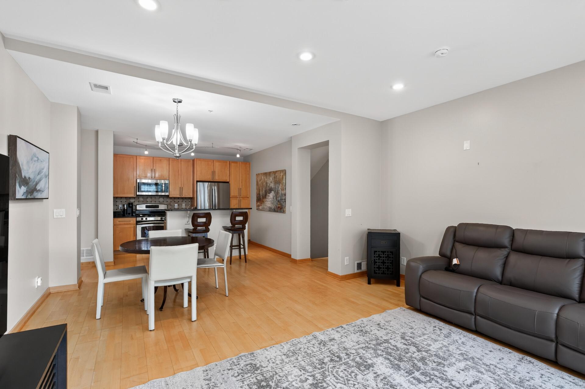 530 E Grant Street E Property Photo 6