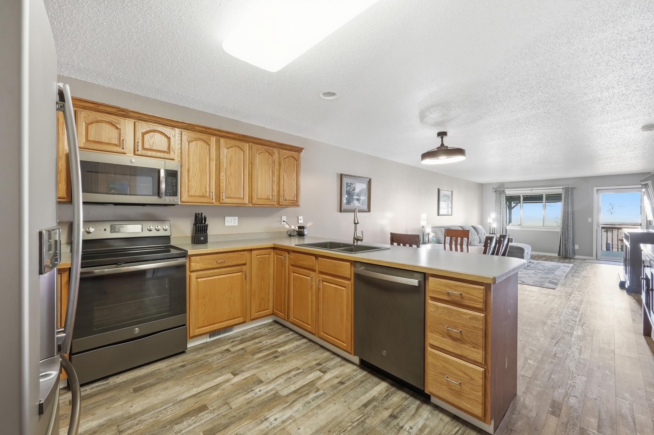 1512 19th Avenue E Property Photo 4