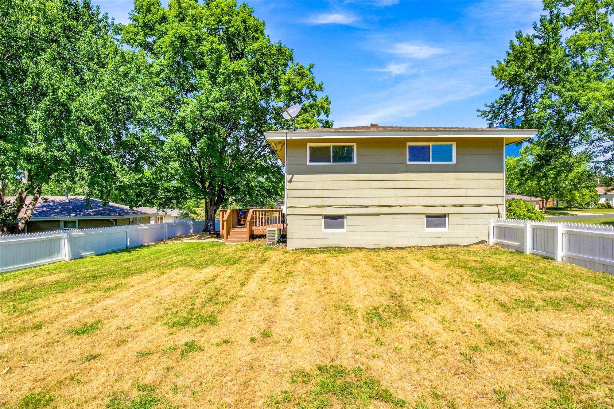 8200 Goodrich Road Property Photo 40