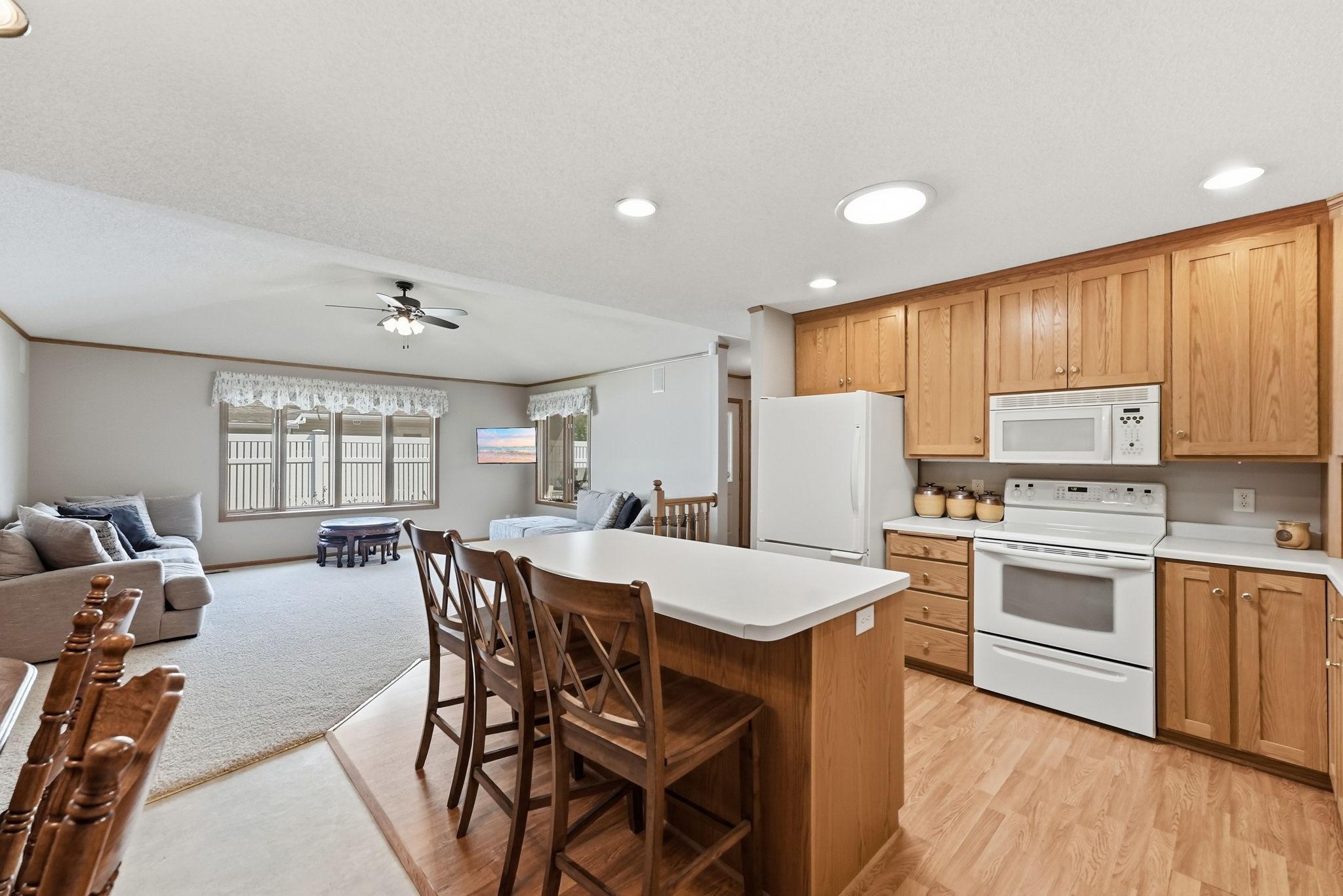 207 Circle View Drive Property Photo 4
