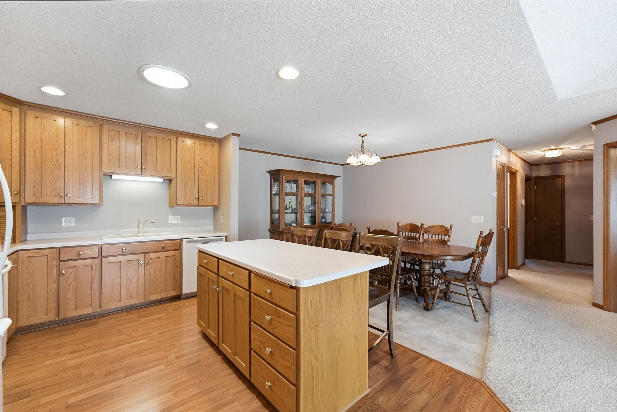 207 Circle View Drive Property Photo 6