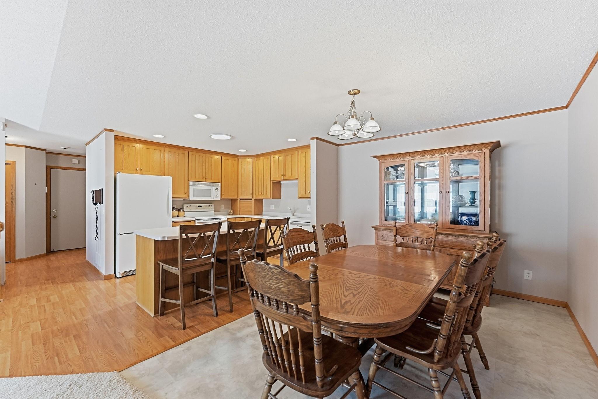 207 Circle View Drive Property Photo 8