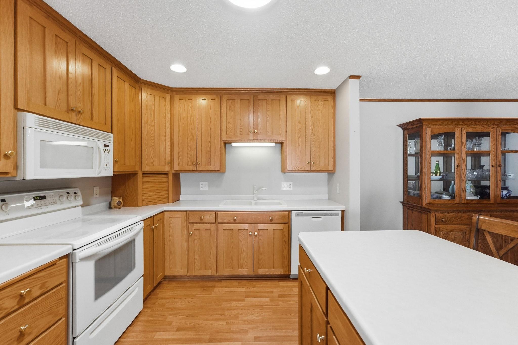 207 Circle View Drive Property Photo 9