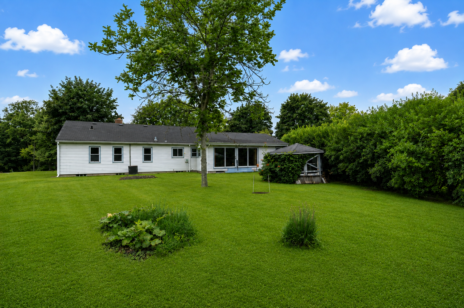 128 N Park Lane Property Photo 3