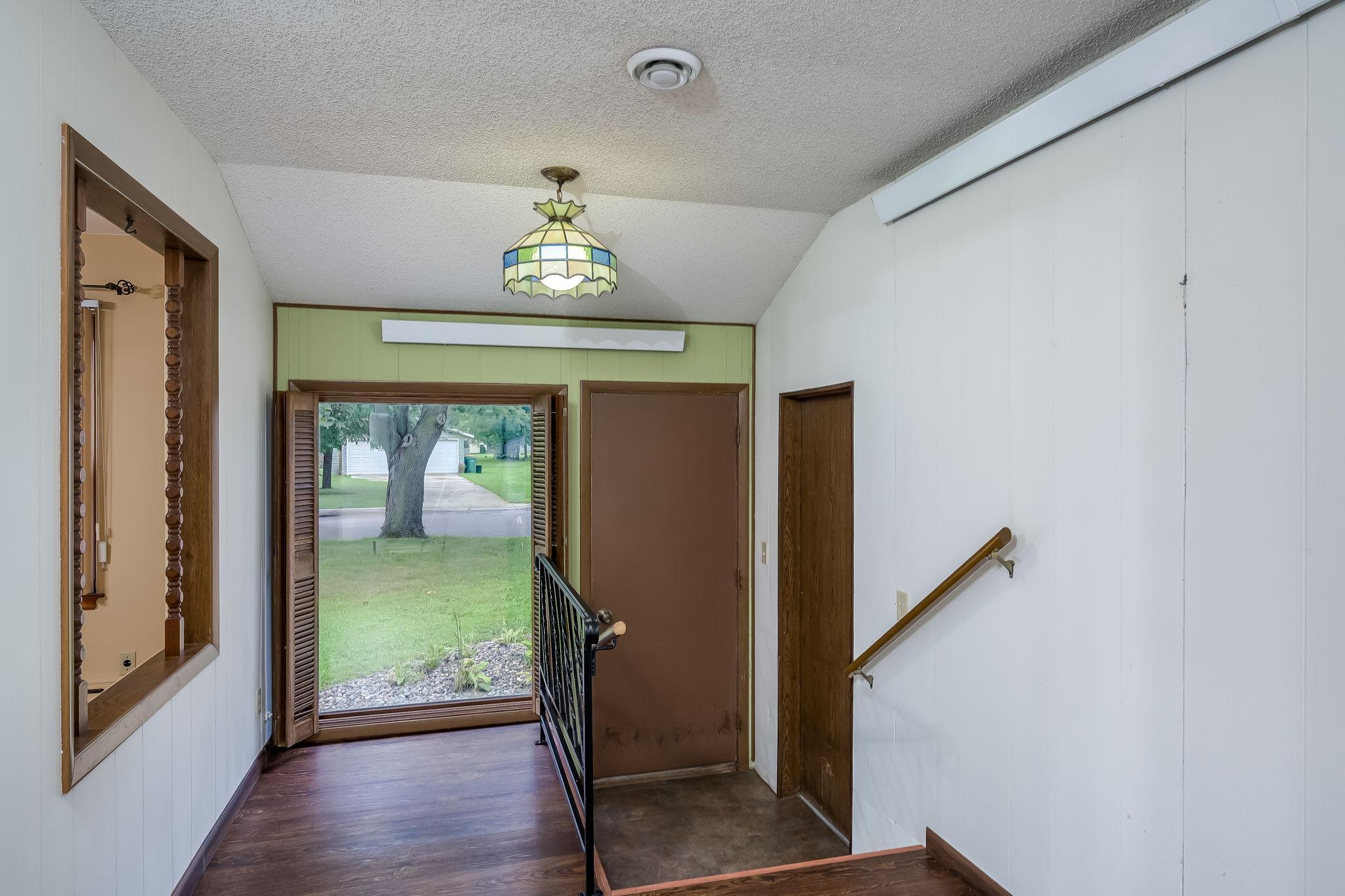 128 N Park Lane Property Photo 13