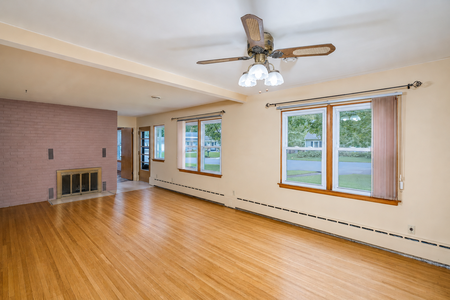 128 N Park Lane Property Photo 14