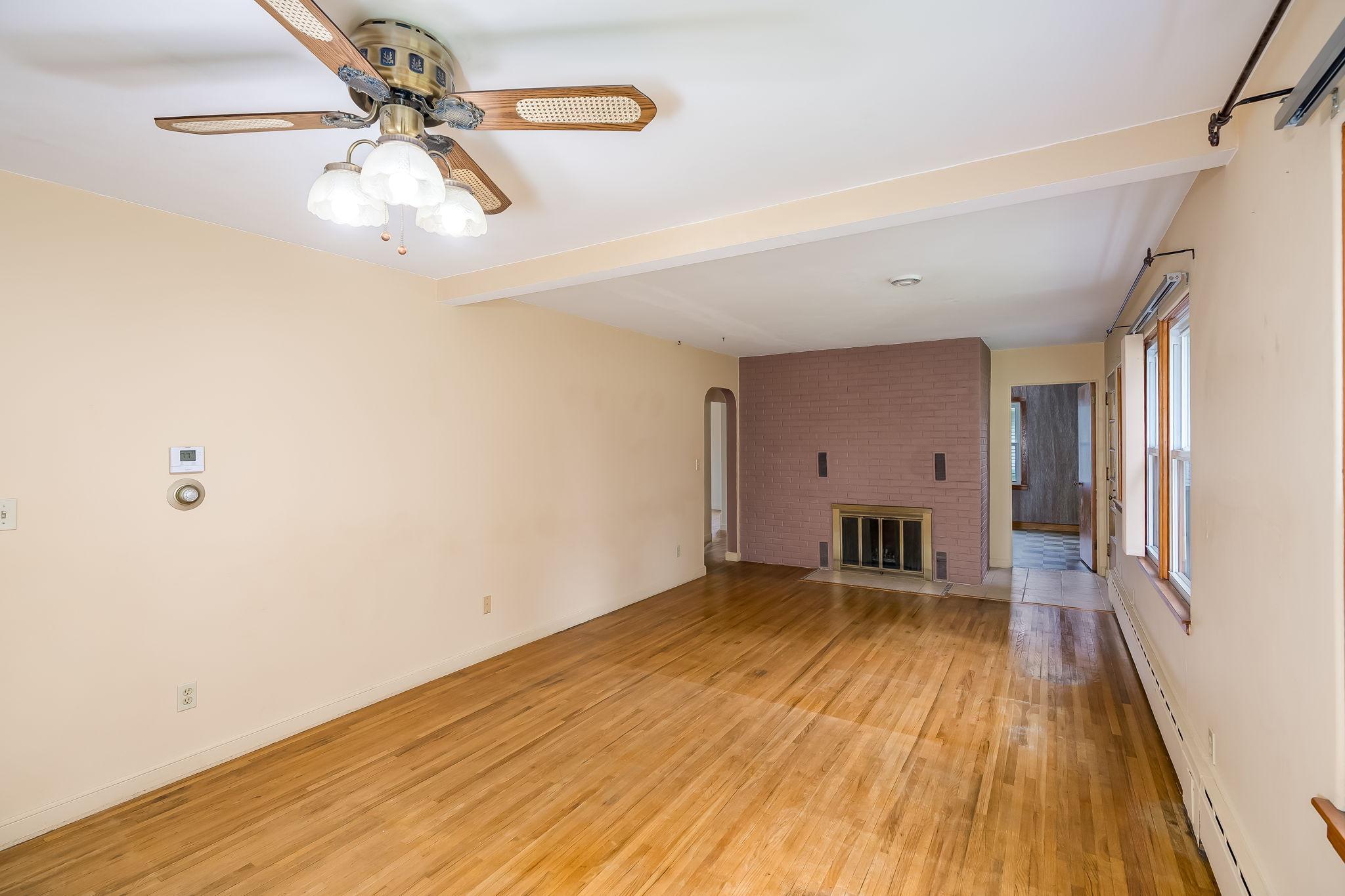 128 N Park Lane Property Photo 16