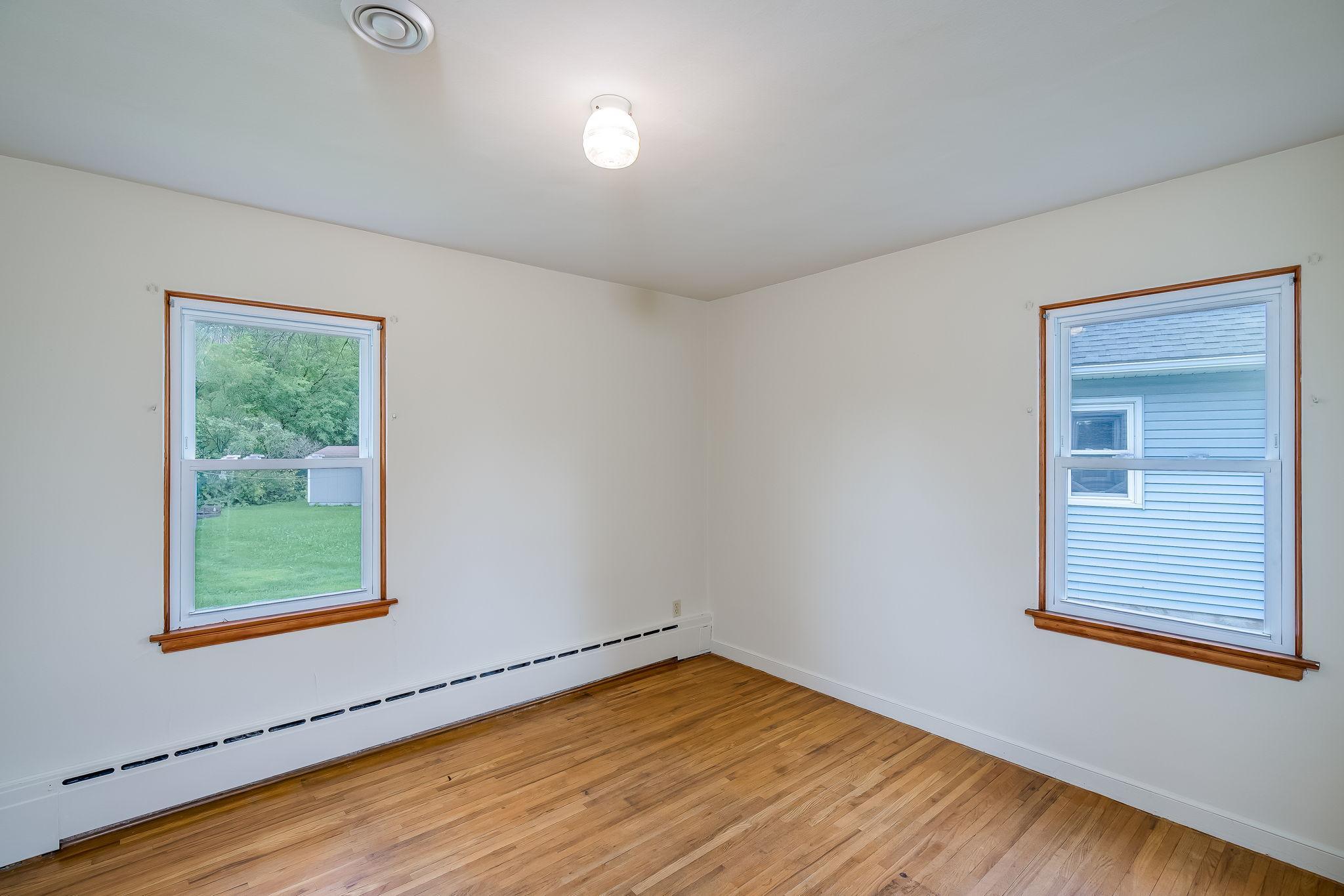 128 N Park Lane Property Photo 22