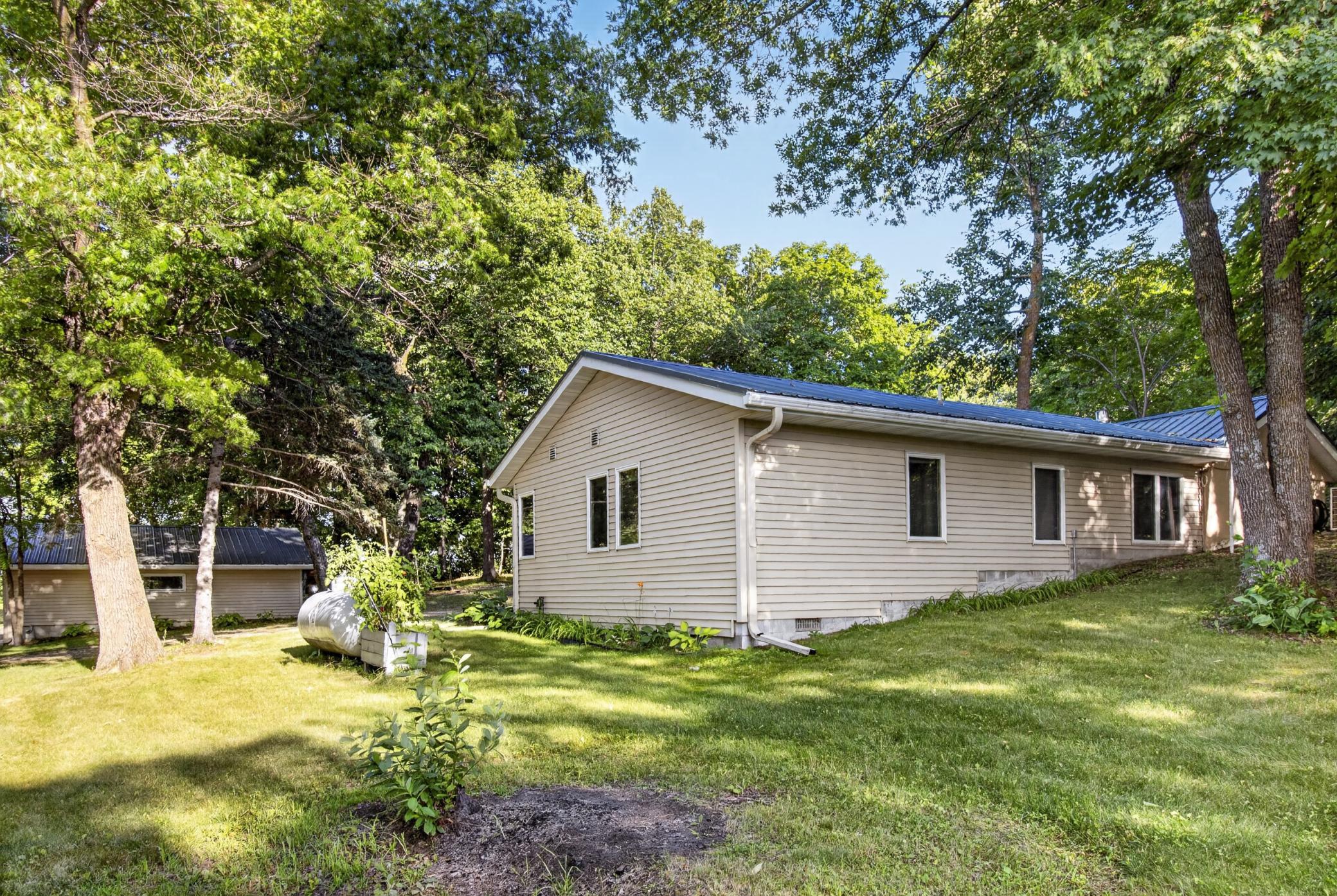 42003 Engstrom Beach Road Property Photo 3