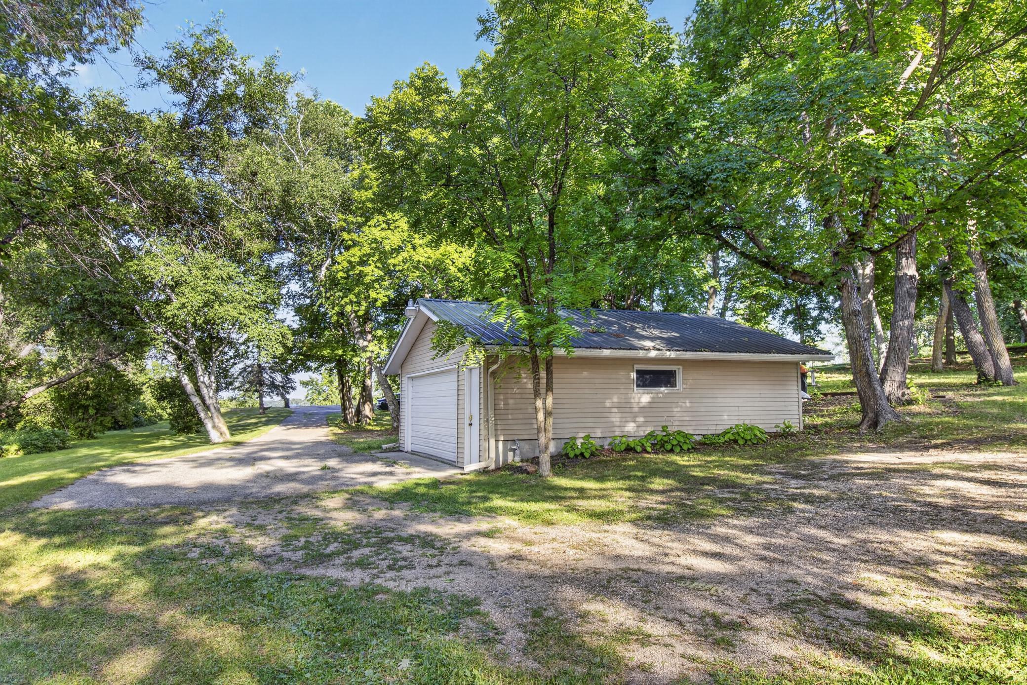 42003 Engstrom Beach Road Property Photo 10