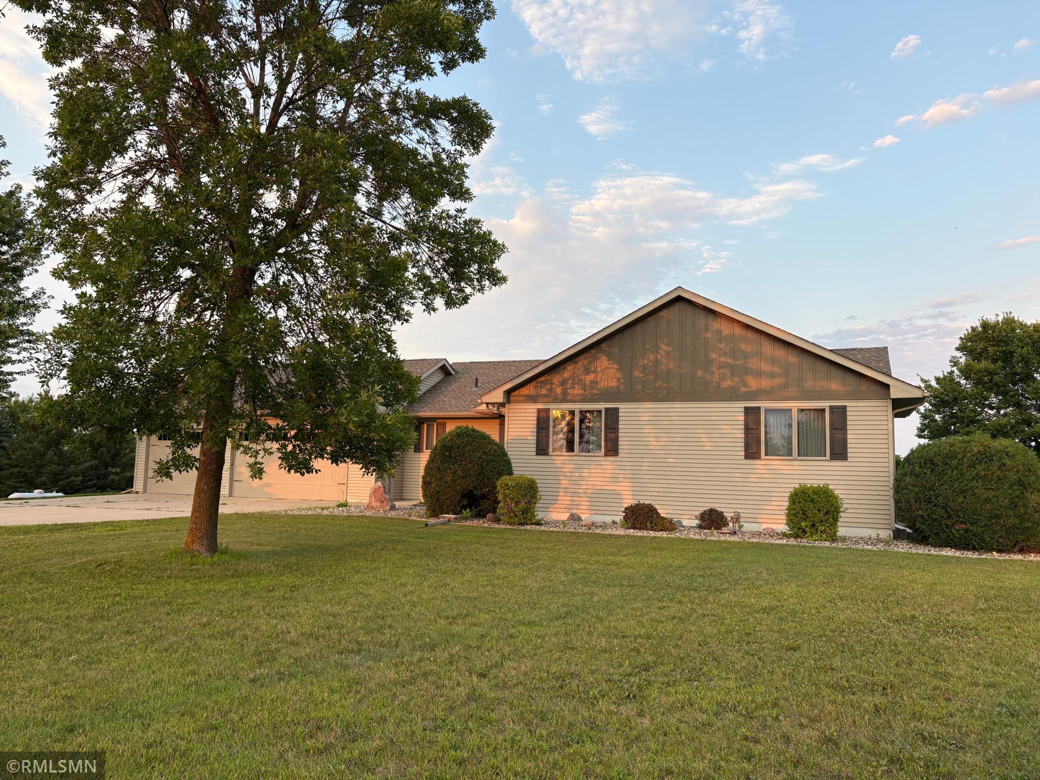 17135 705th Avenue Property Photo 1