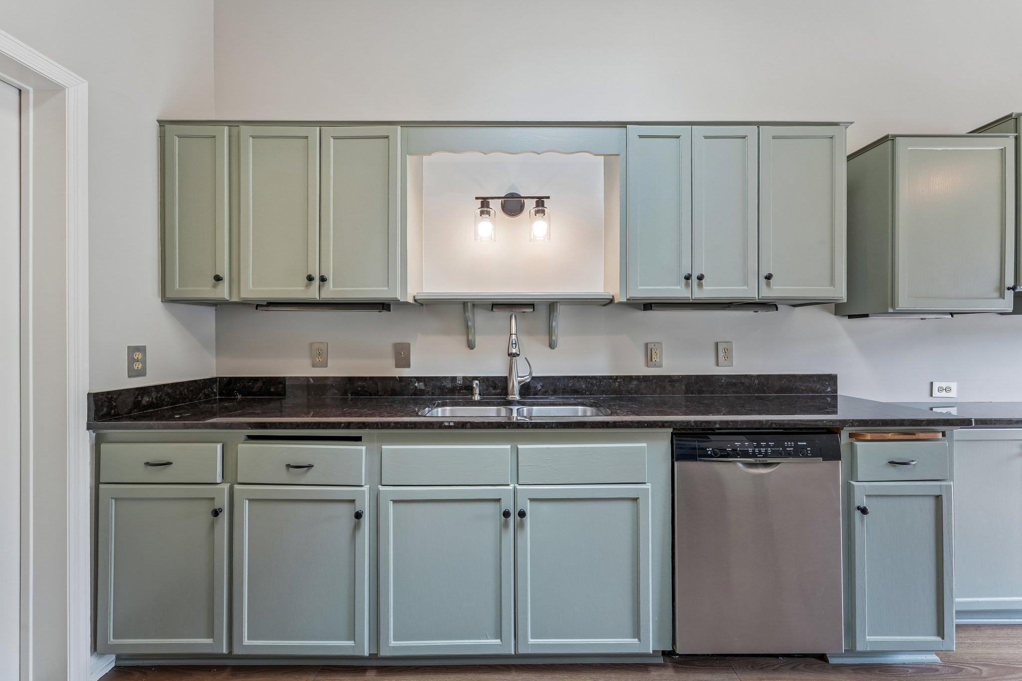 2301 Mailand Road E Property Photo 6