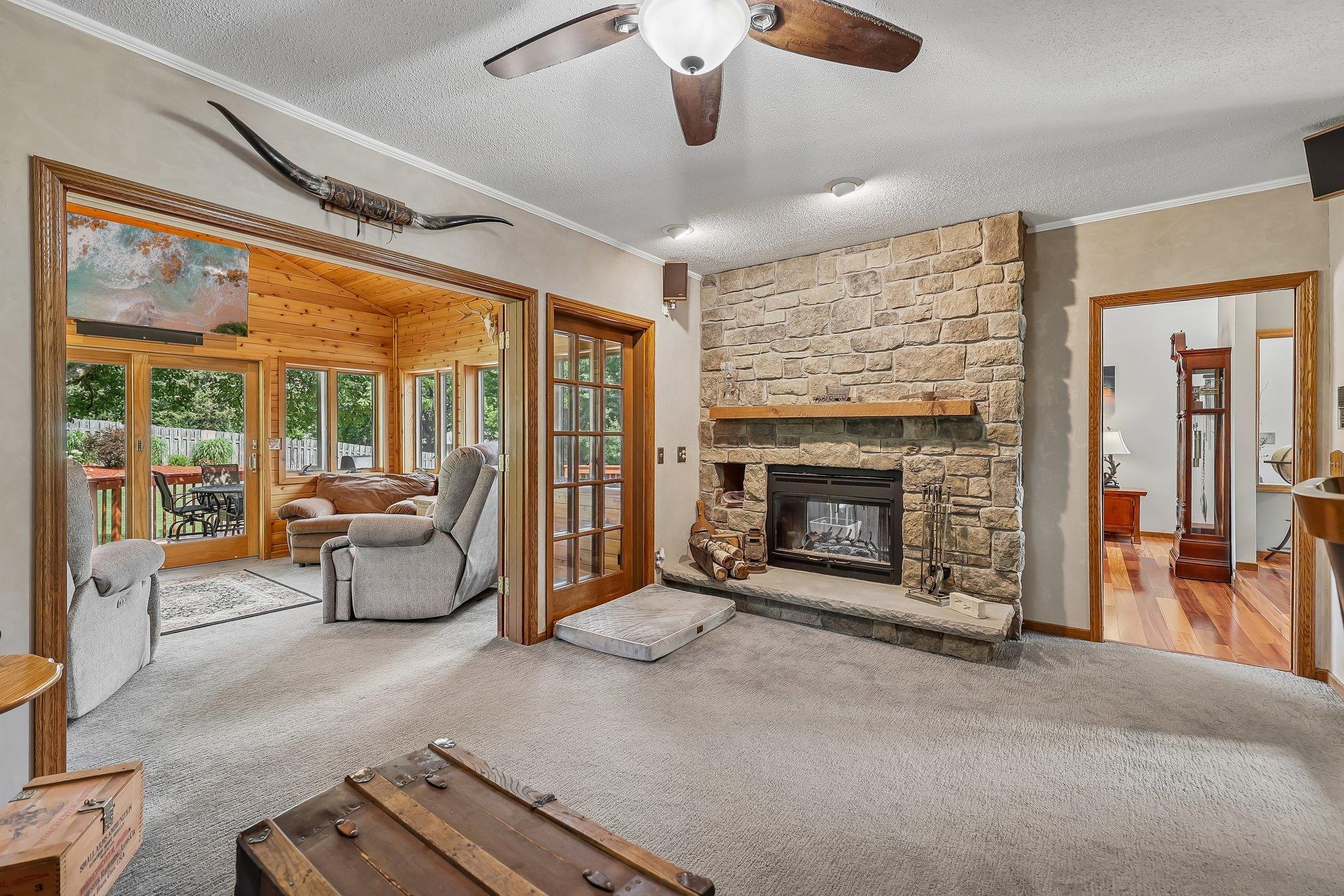 8583 Bower Path Property Photo 7