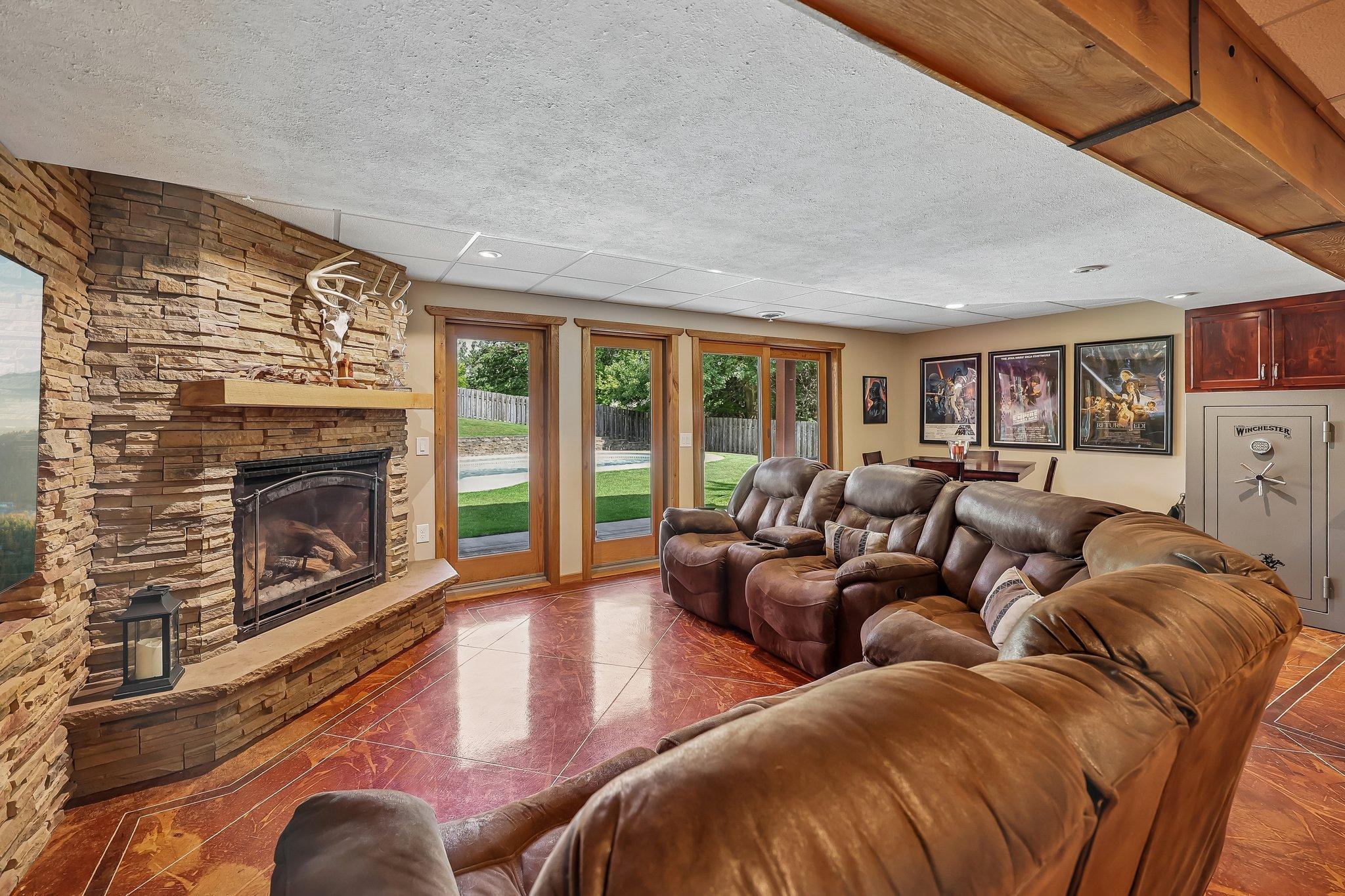 8583 Bower Path Property Photo 35