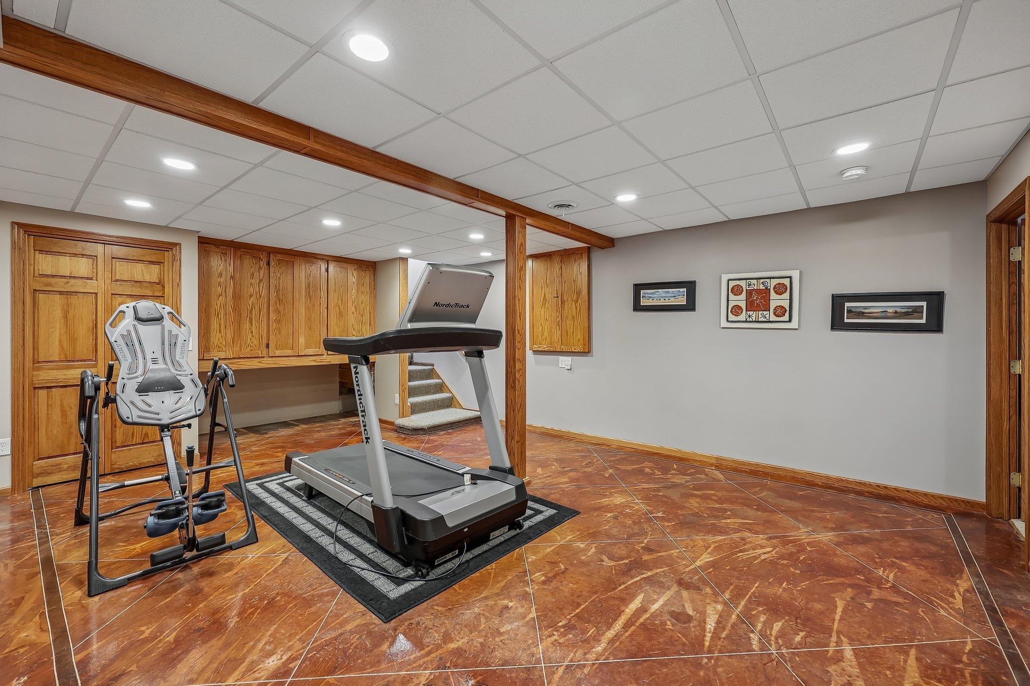 8583 Bower Path Property Photo 44