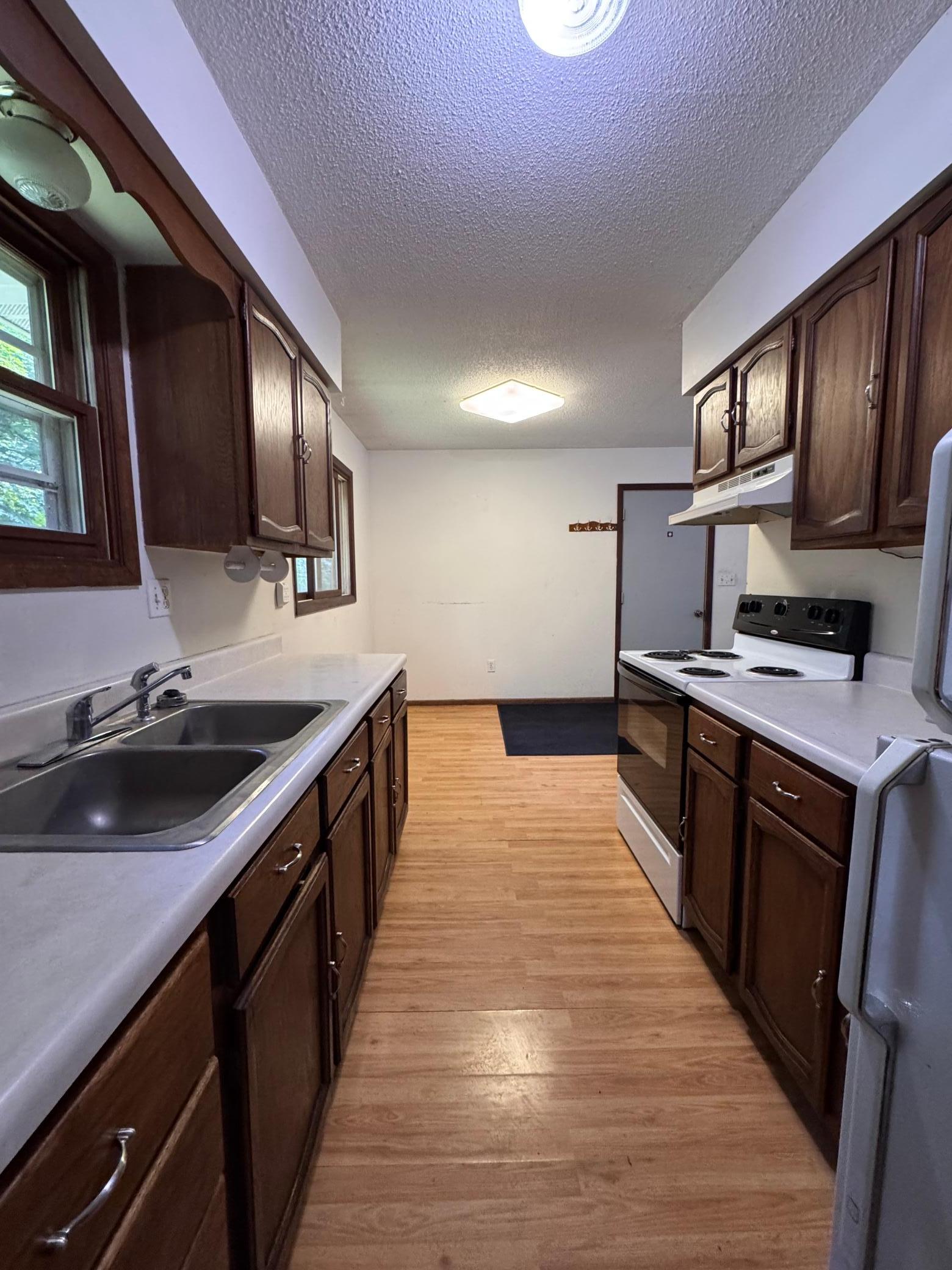 8776 Dorothy Avenue Property Photo 4
