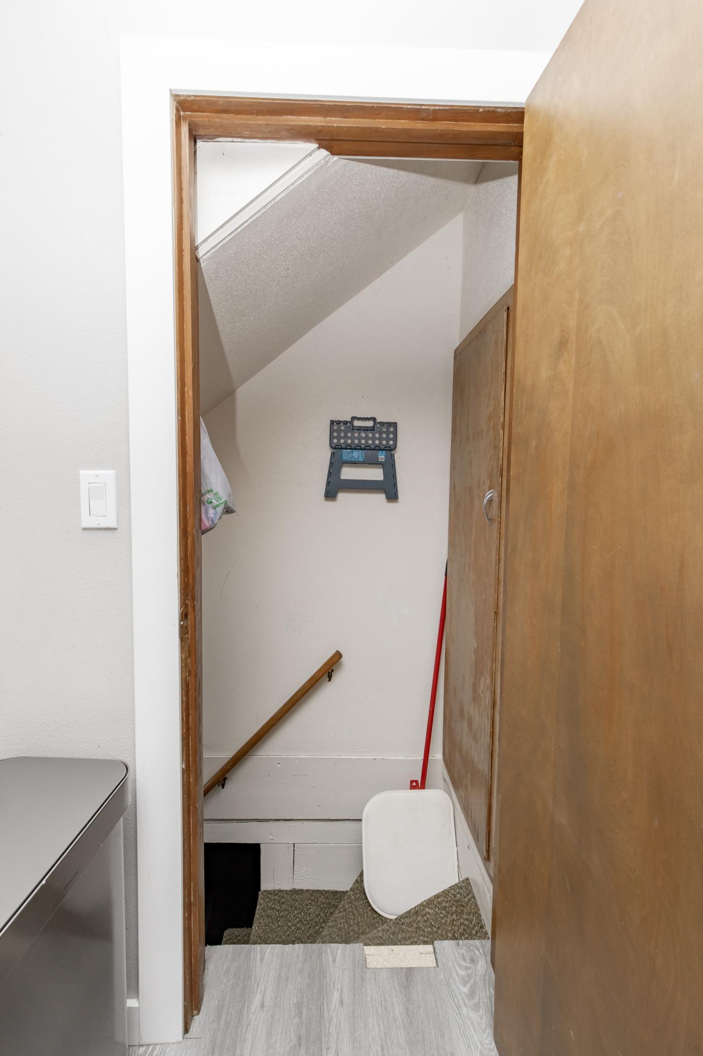 522 E Adolphus Avenue Property Photo 49