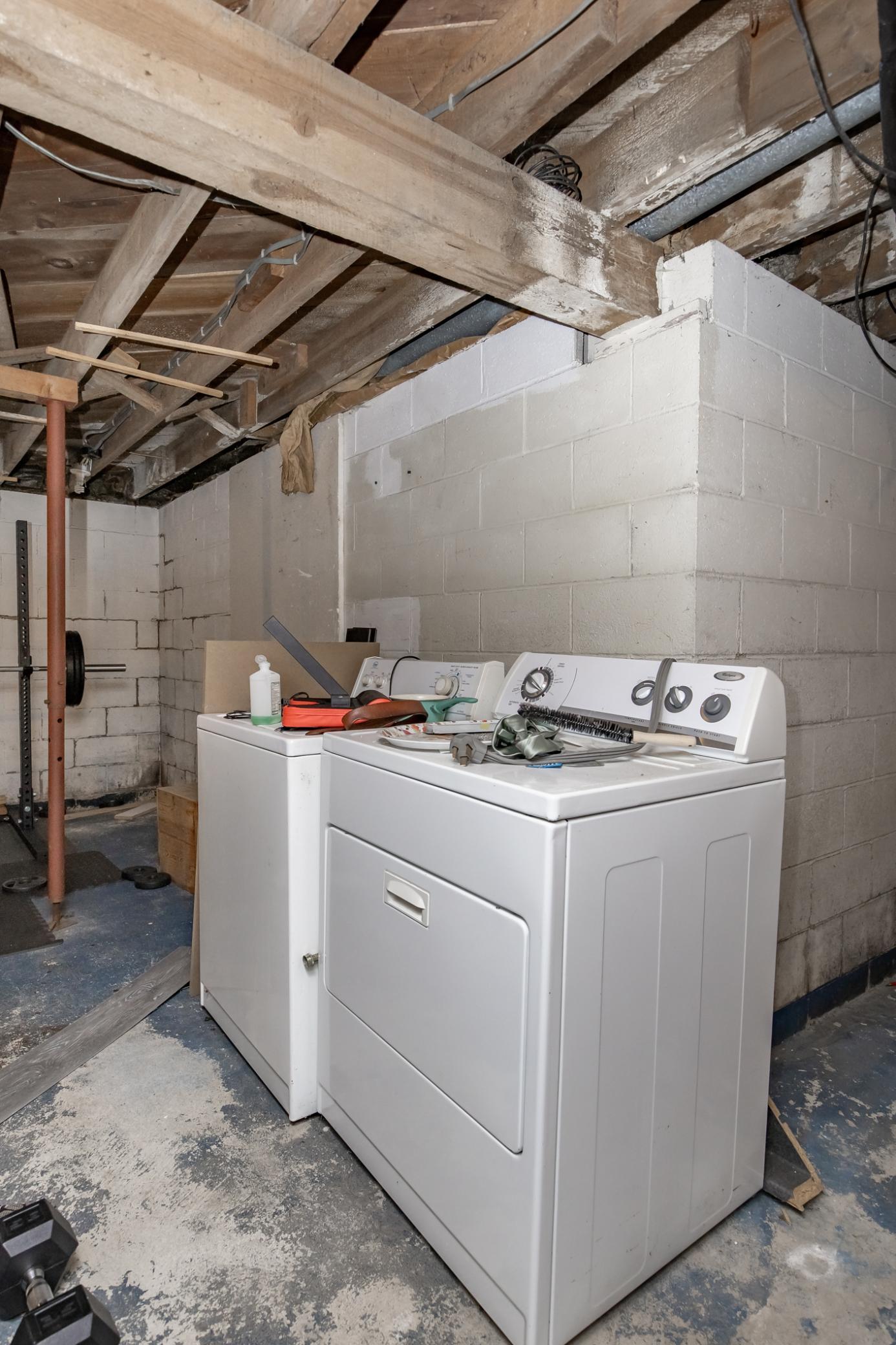 522 E Adolphus Avenue Property Photo 54