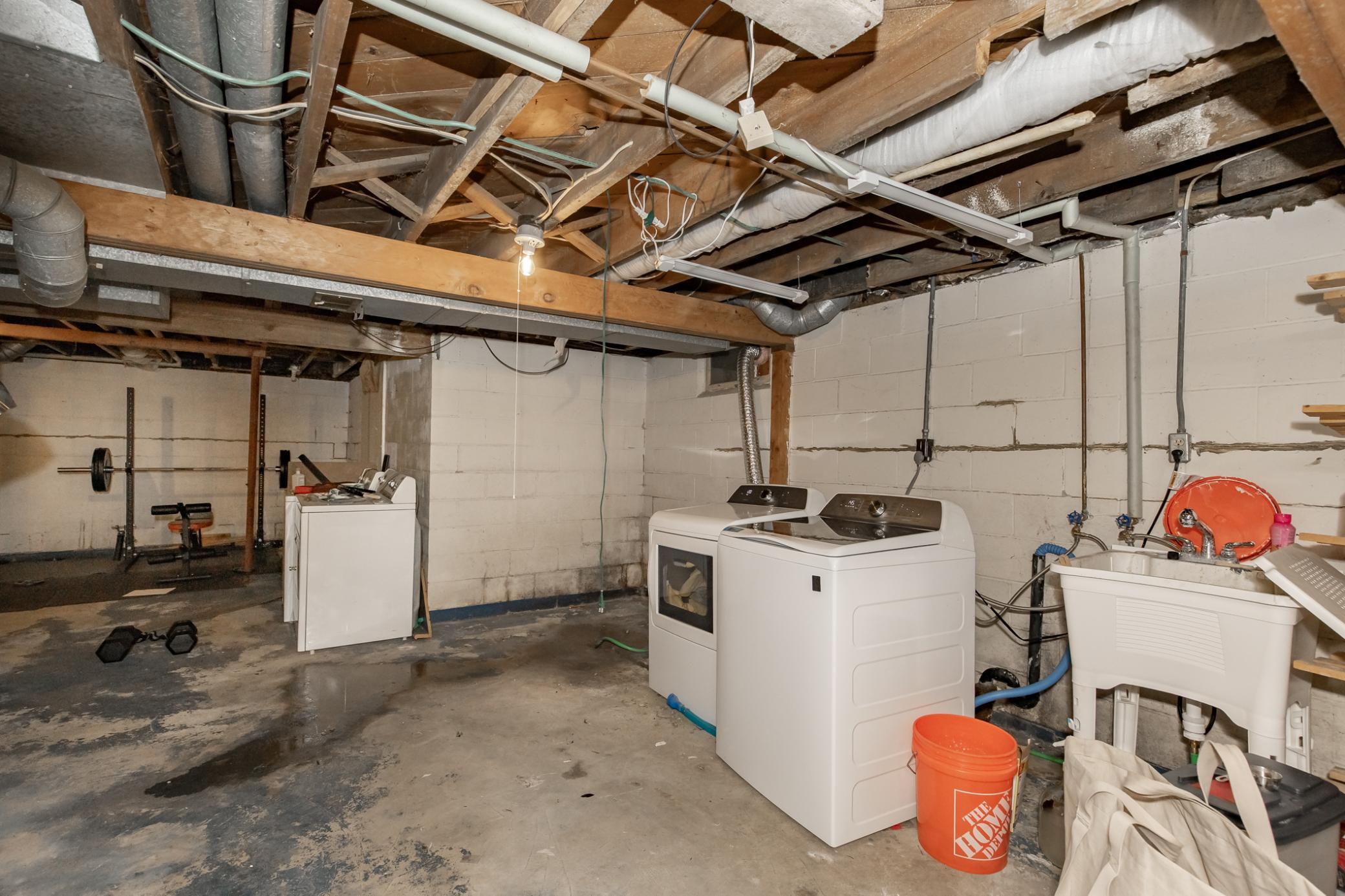 522 E Adolphus Avenue Property Photo 56