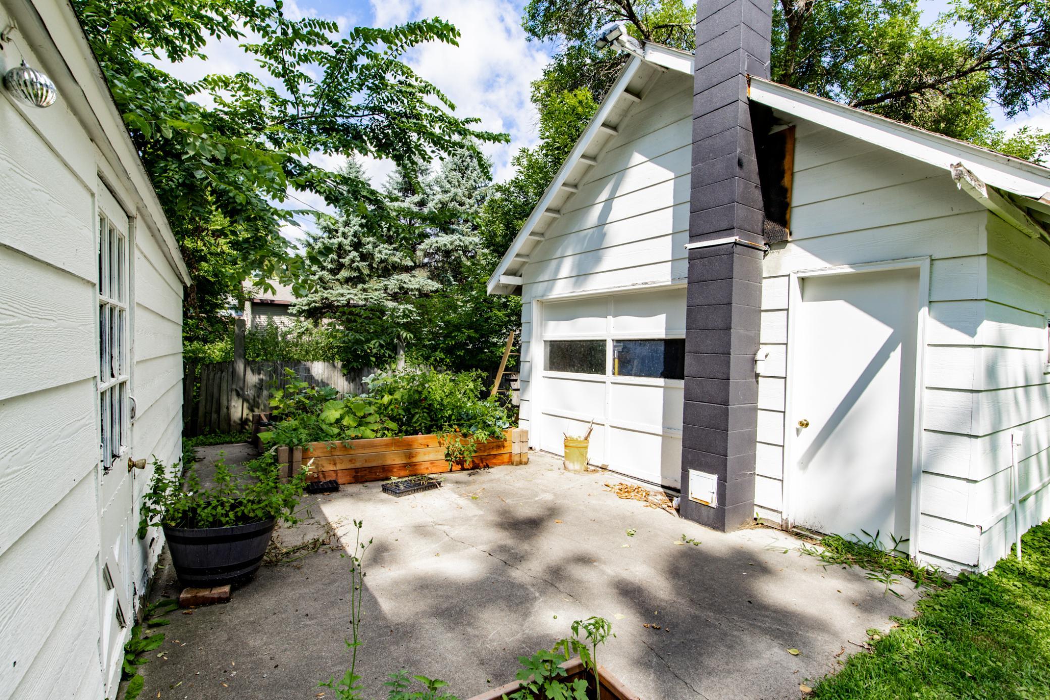 522 E Adolphus Avenue Property Photo 62