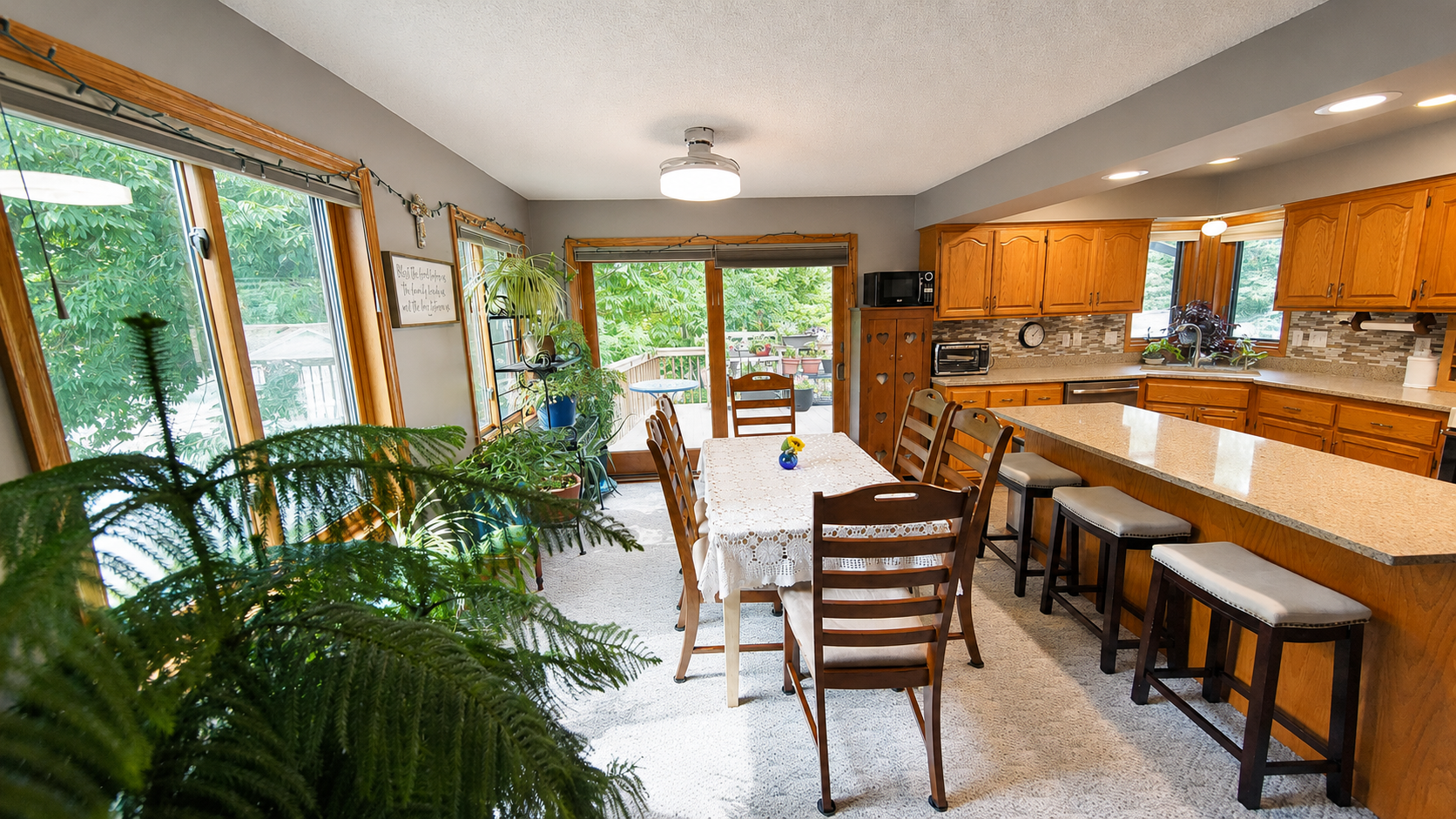 940 Douglas Court Property Photo 12