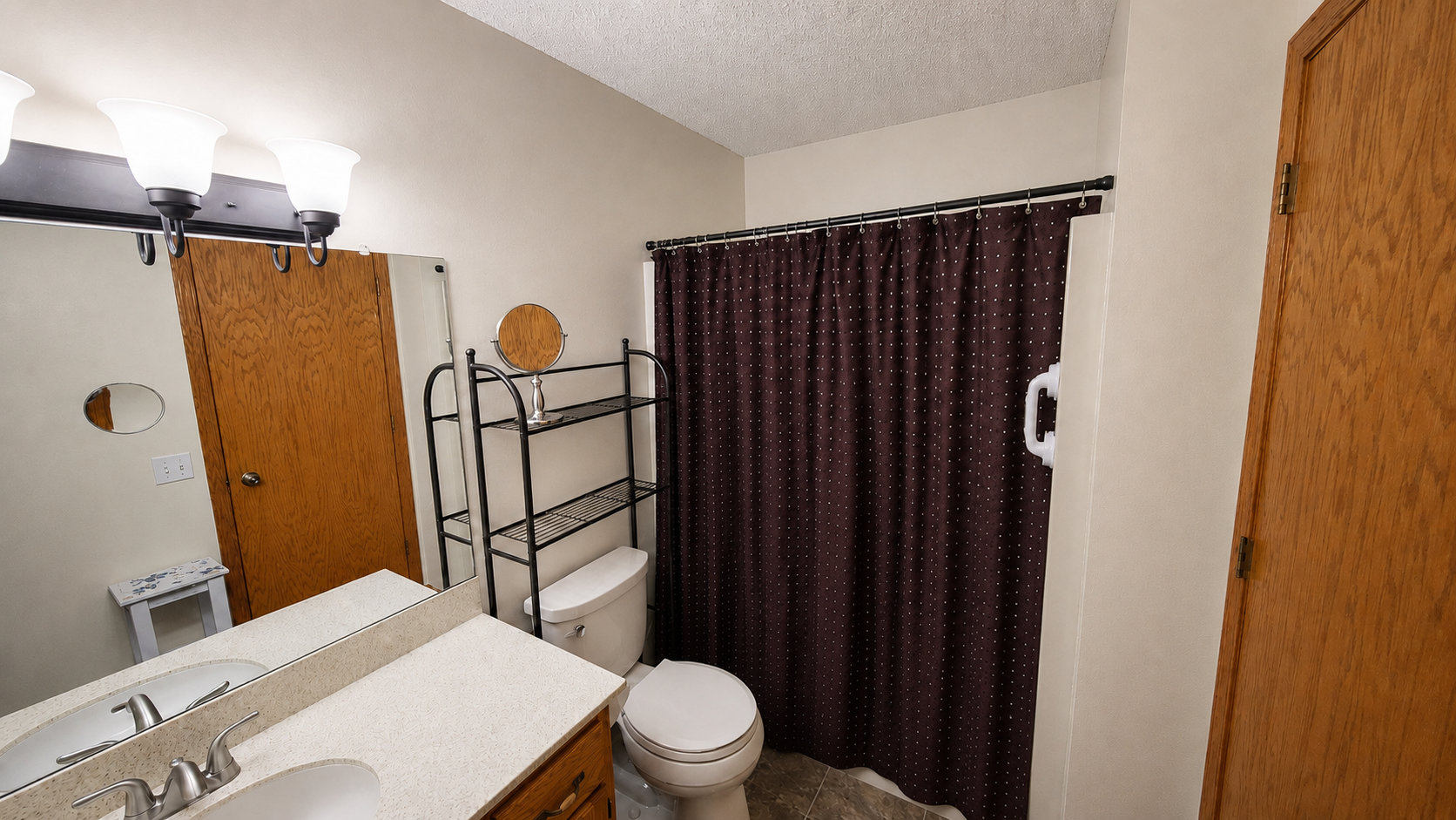 940 Douglas Court Property Photo 19