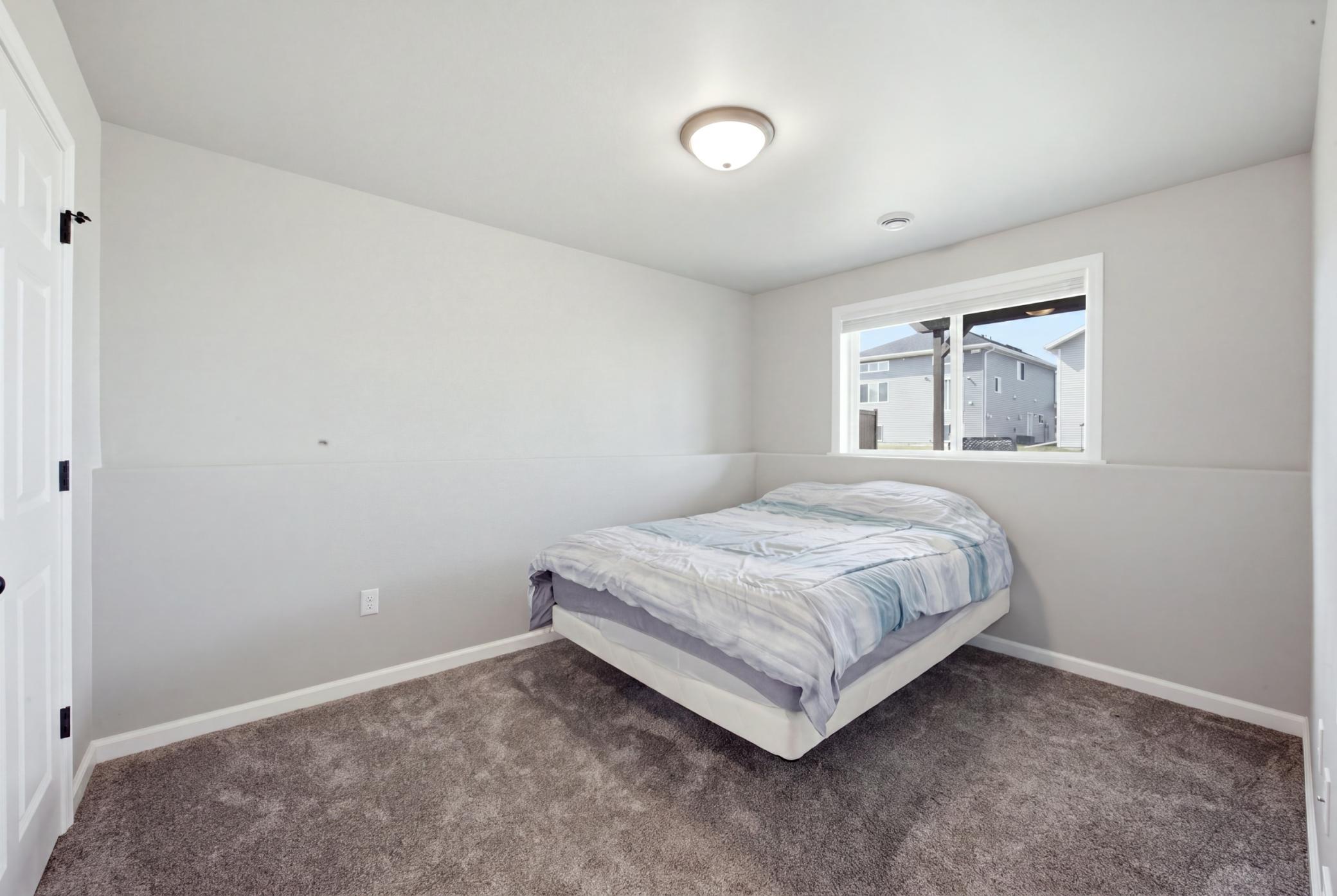 6717 71st Avenue S Property Photo 18