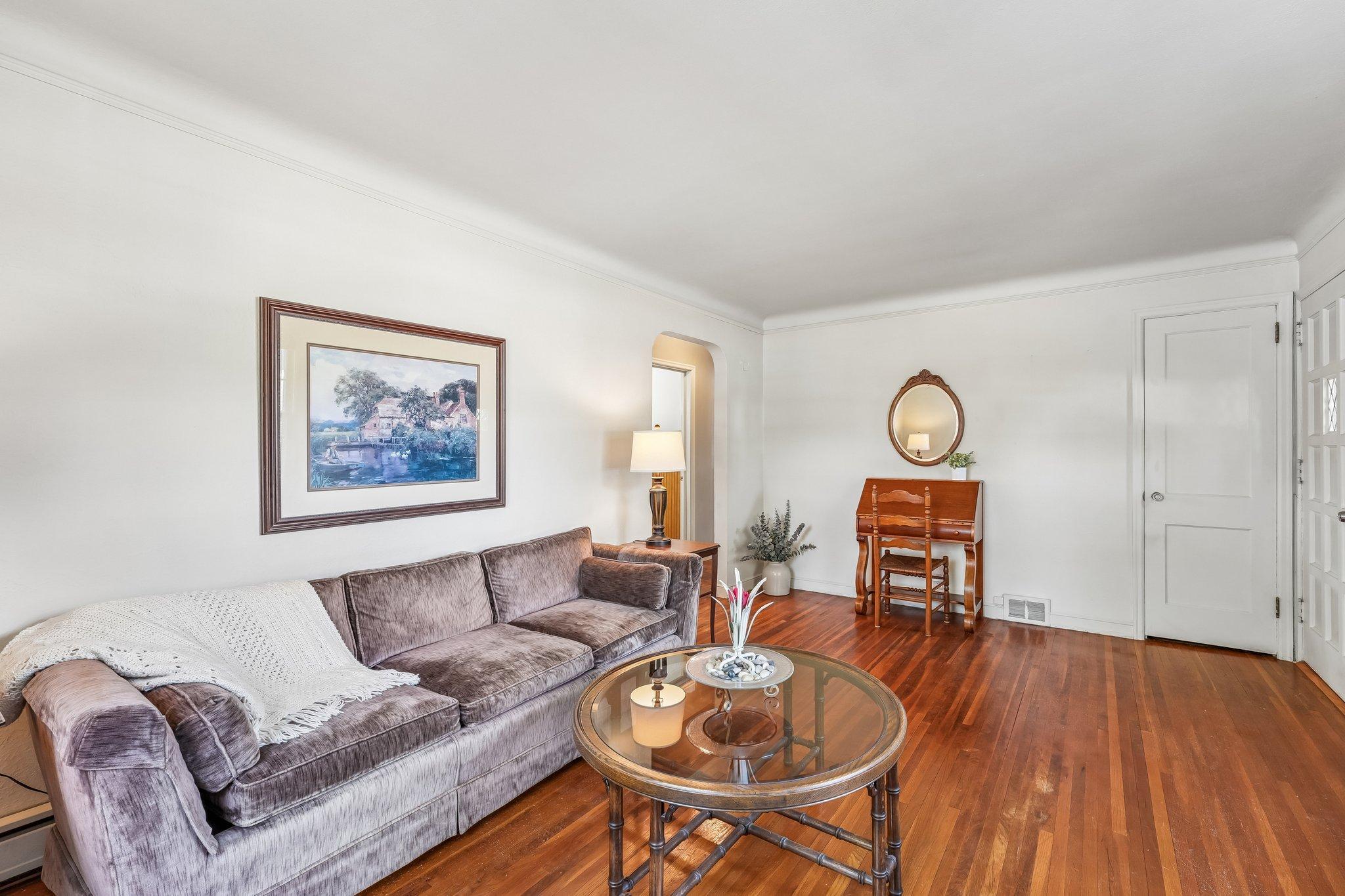 1840 Taylor Avenue Property Photo 3