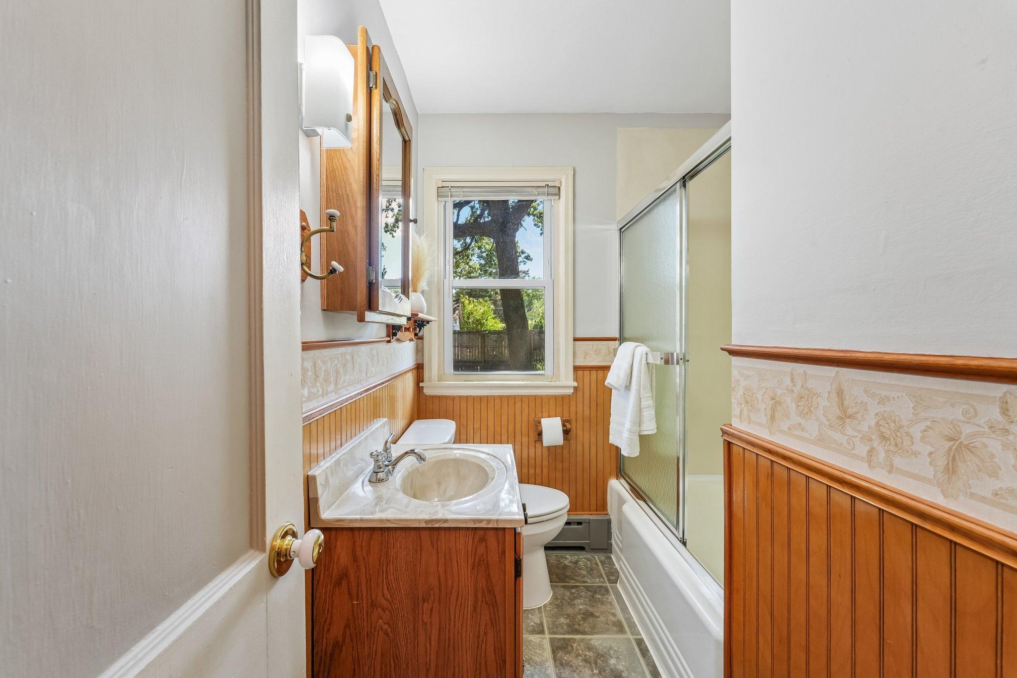 1840 Taylor Avenue Property Photo 9