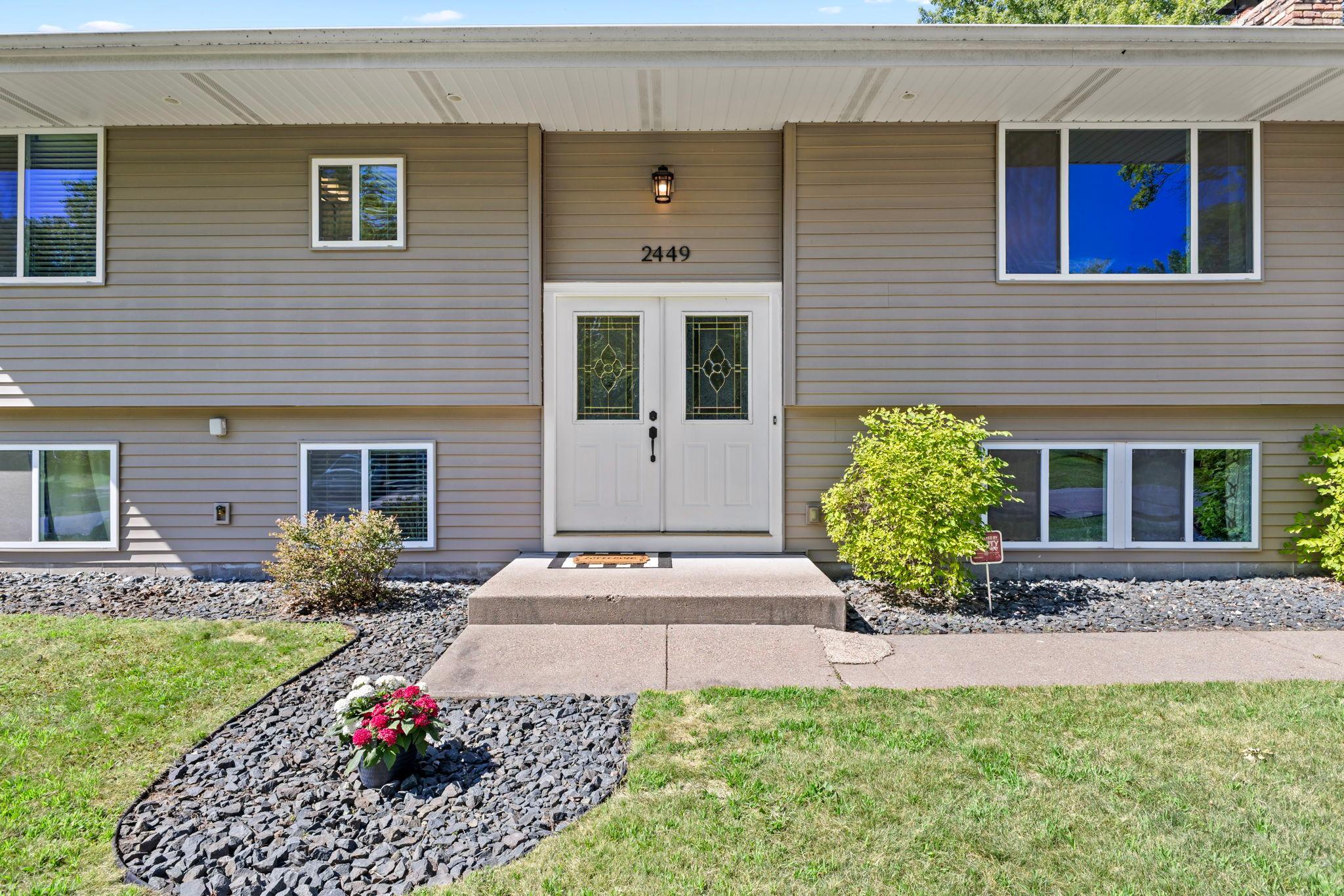 2449 Pearson Parkway Property Photo 3
