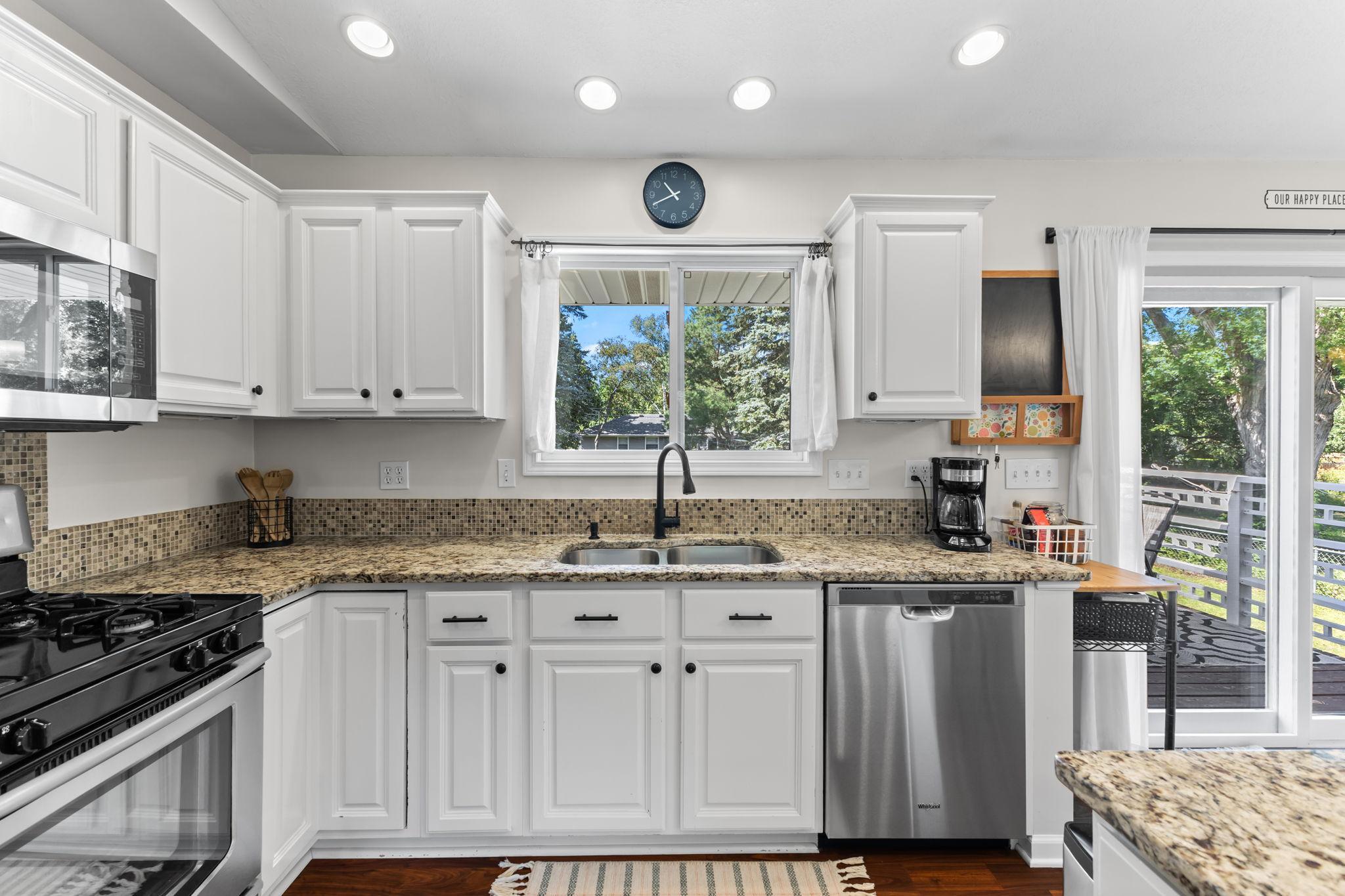 2449 Pearson Parkway Property Photo 12