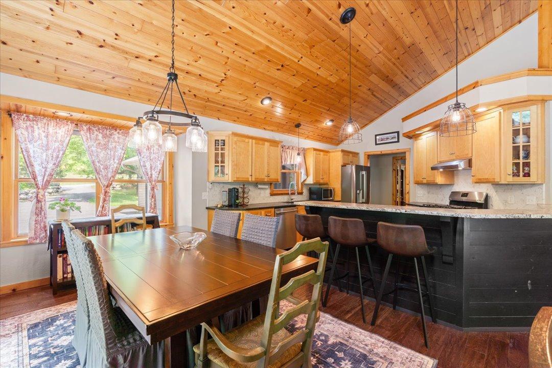 29470 Belgian Drive Property Photo 6